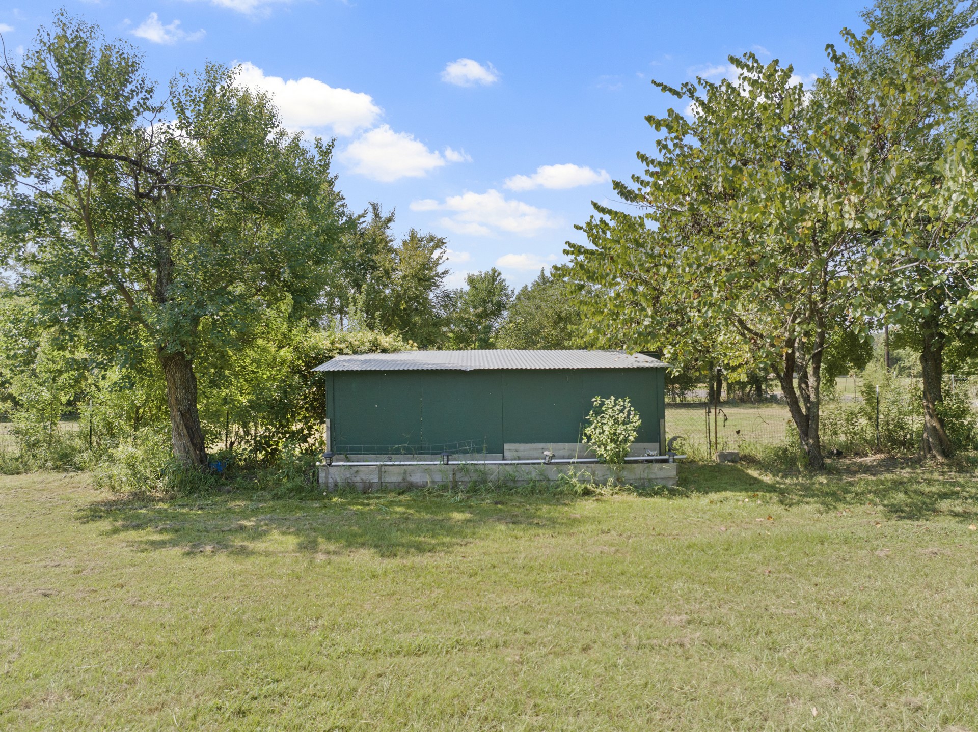 9280 NE County Road 2100