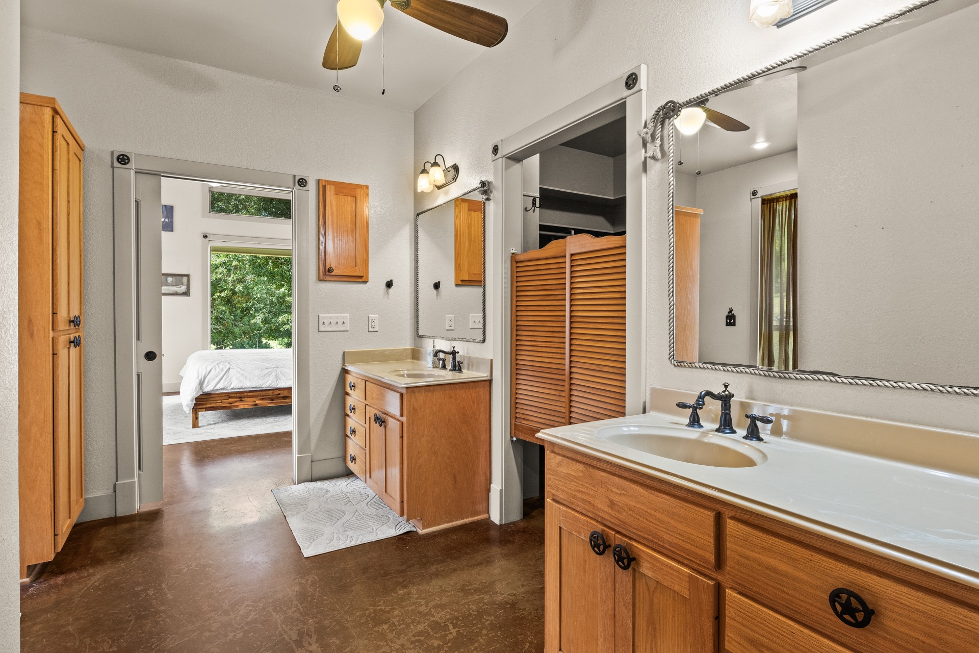 140 COUNTY ROAD 2242