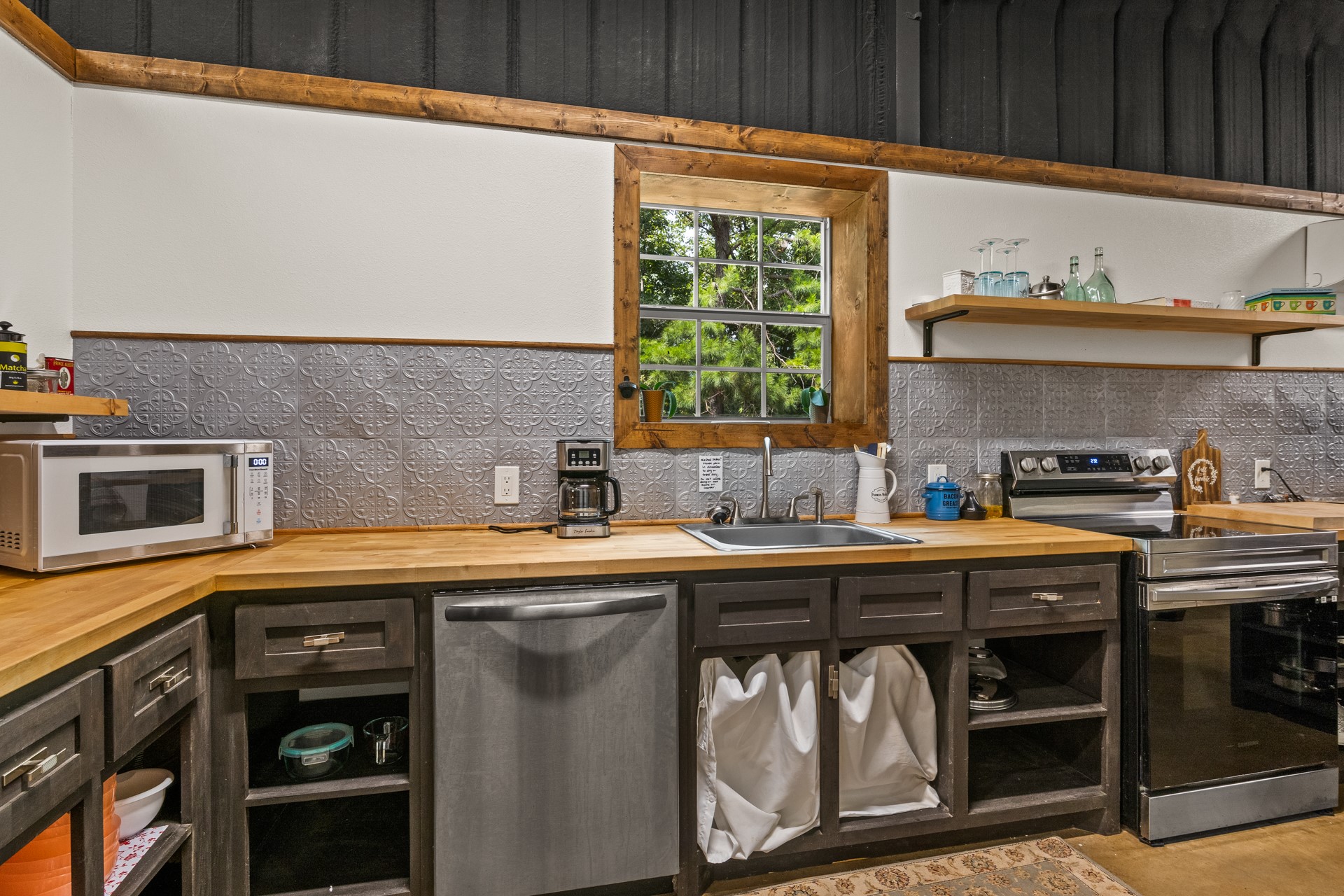 140 COUNTY ROAD 2242