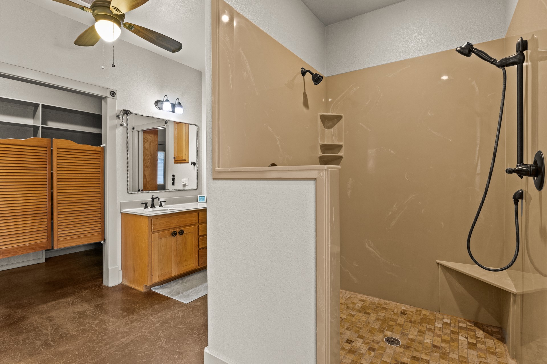 140 COUNTY ROAD 2242