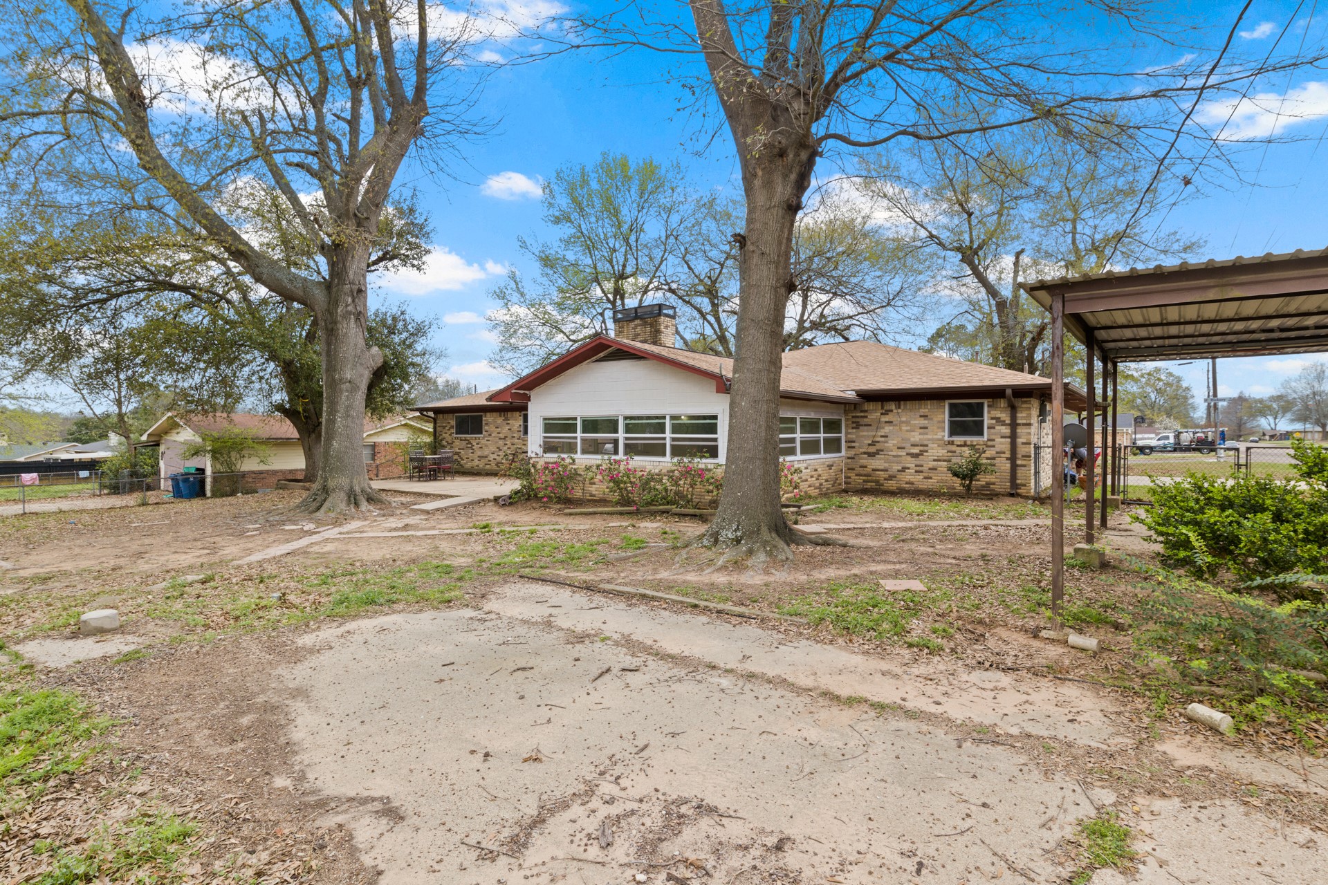 401 Hickory