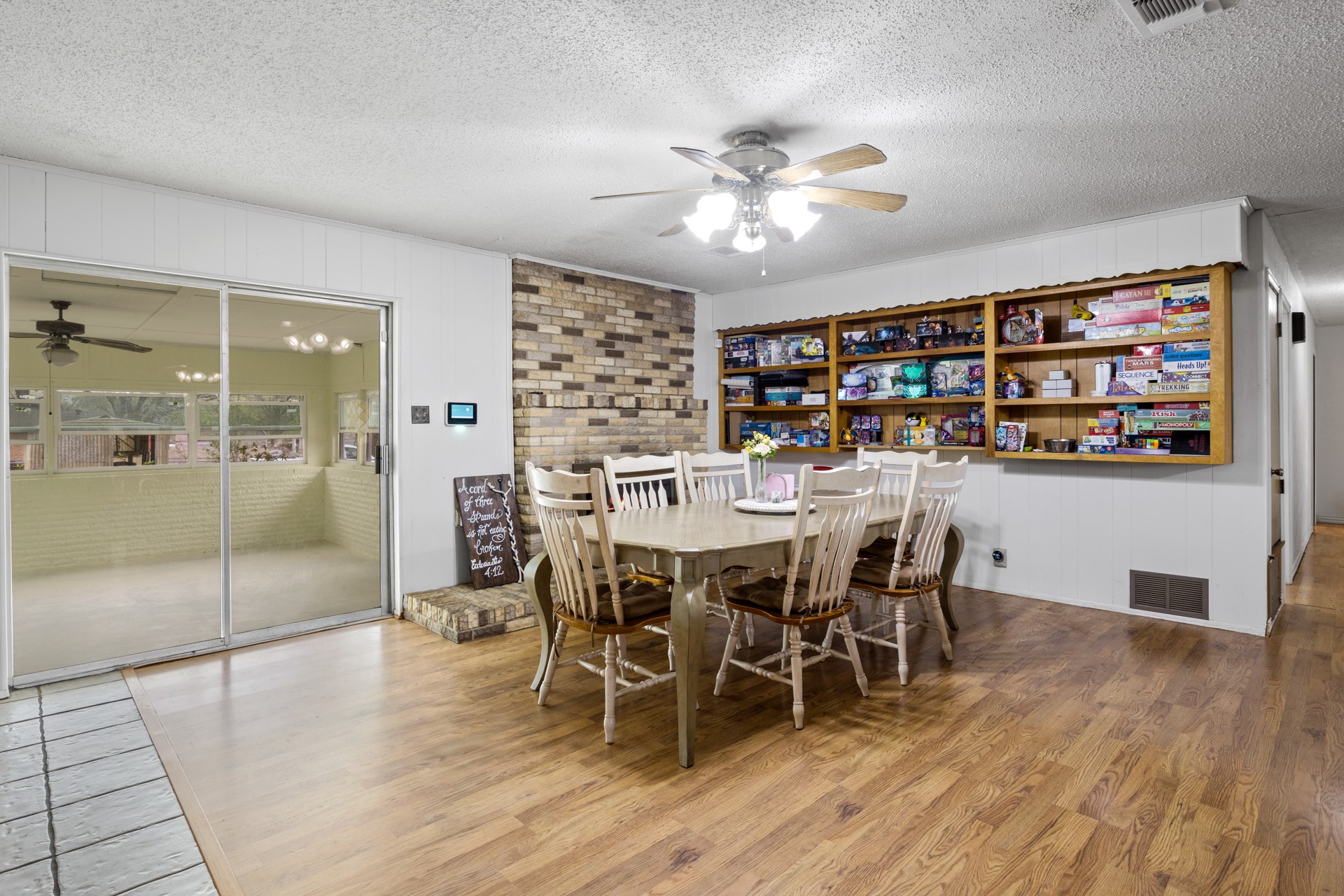 401 Hickory