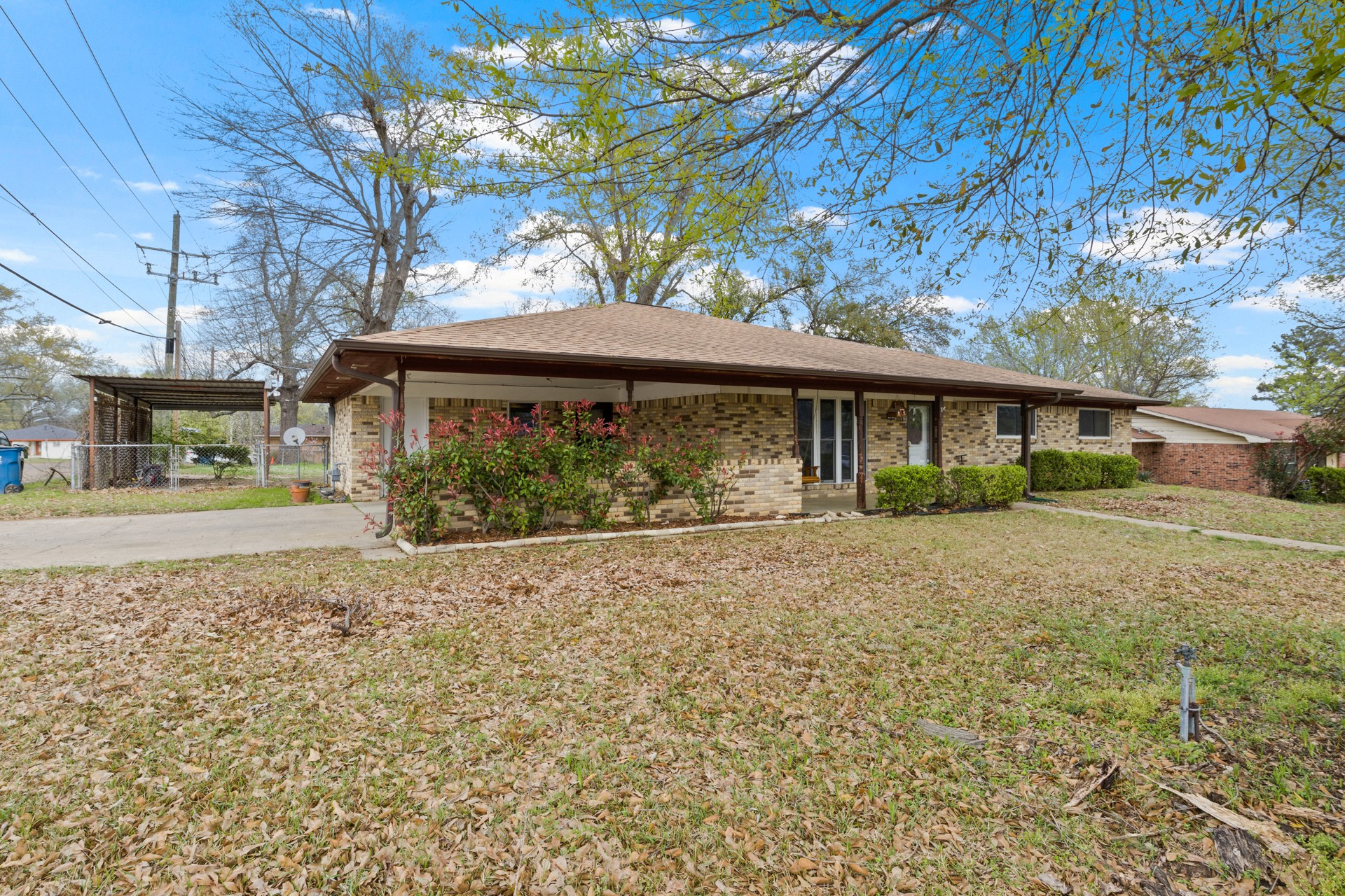 401 Hickory