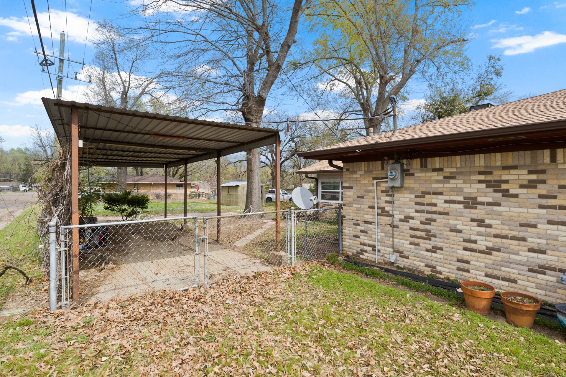 401 Hickory