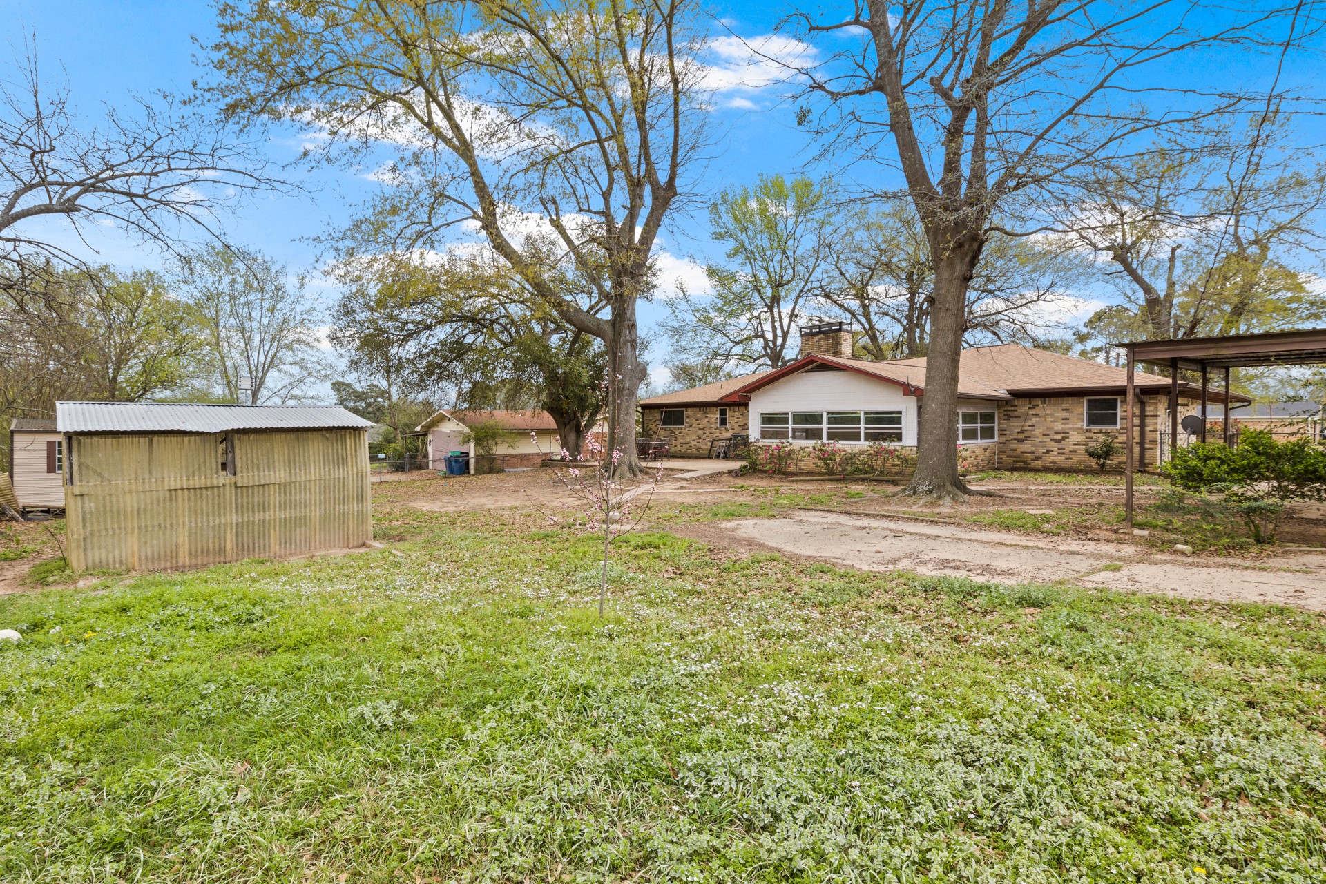401 Hickory