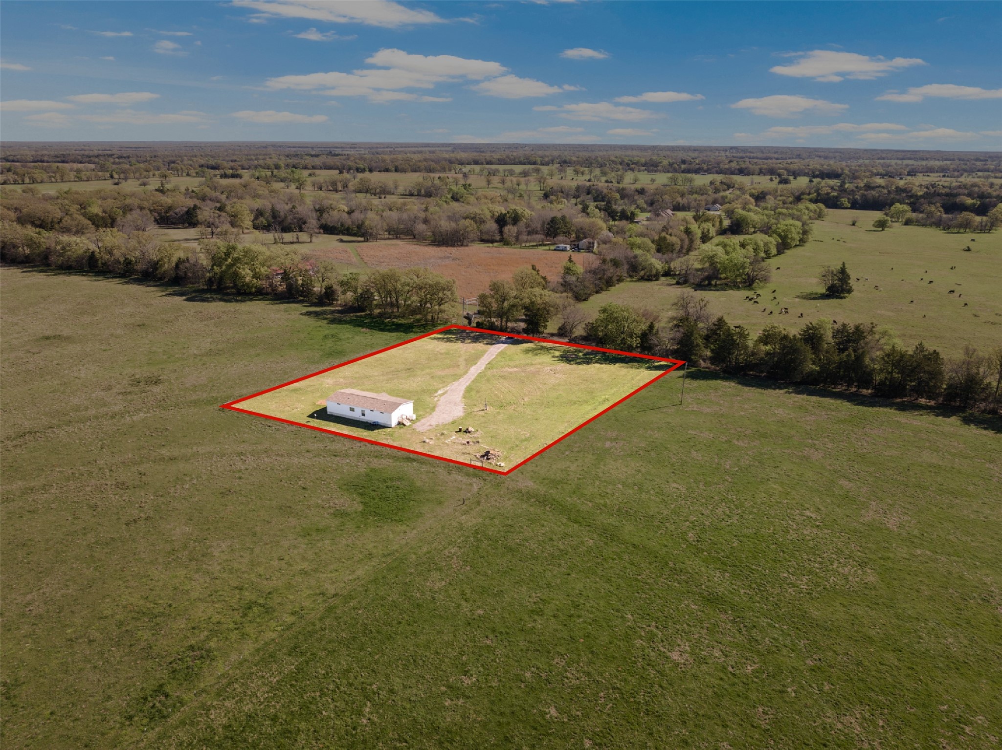 724 NE County Road 2170