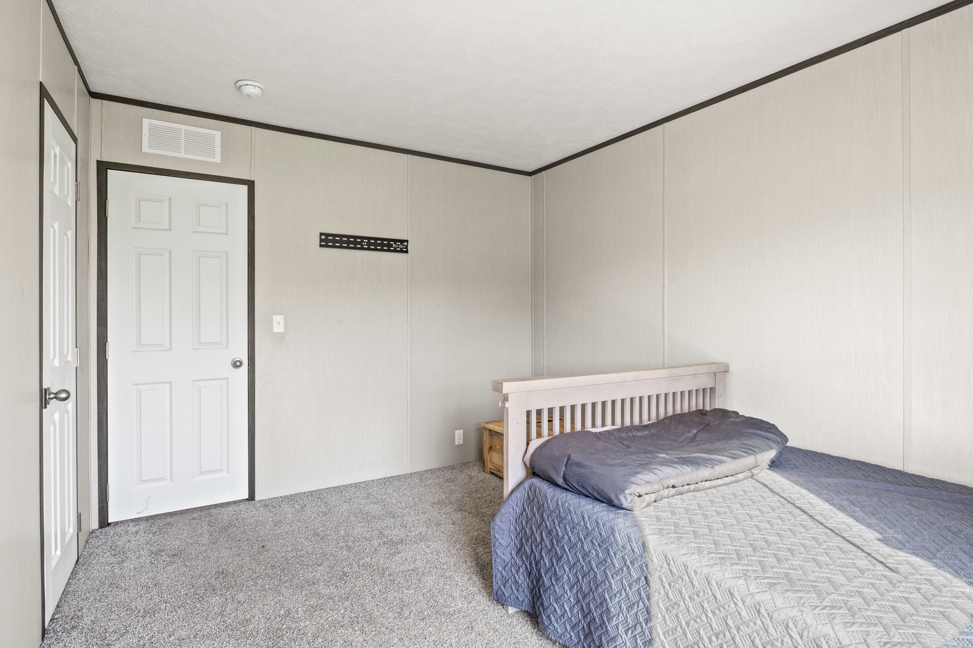 724 NE County Road 2170