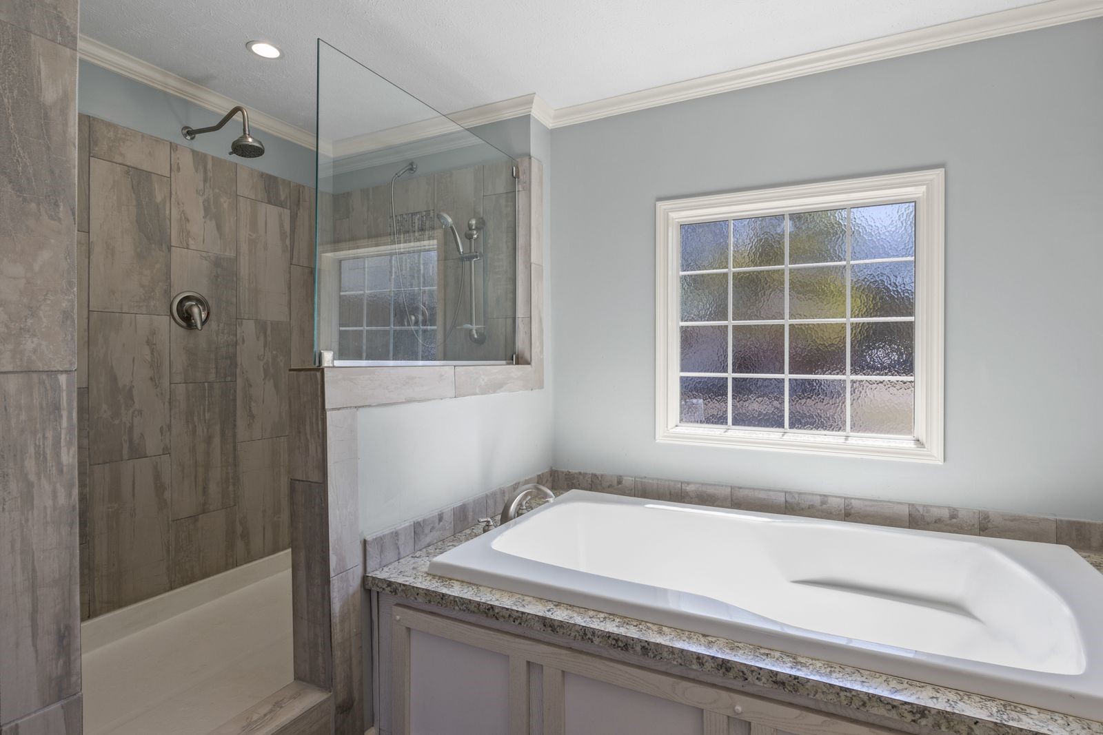 535 NE County Road 2060