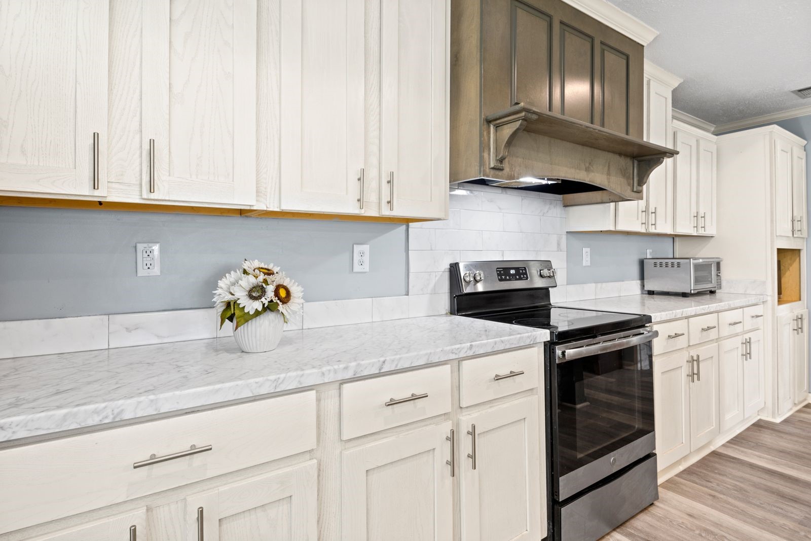 535 NE County Road 2060