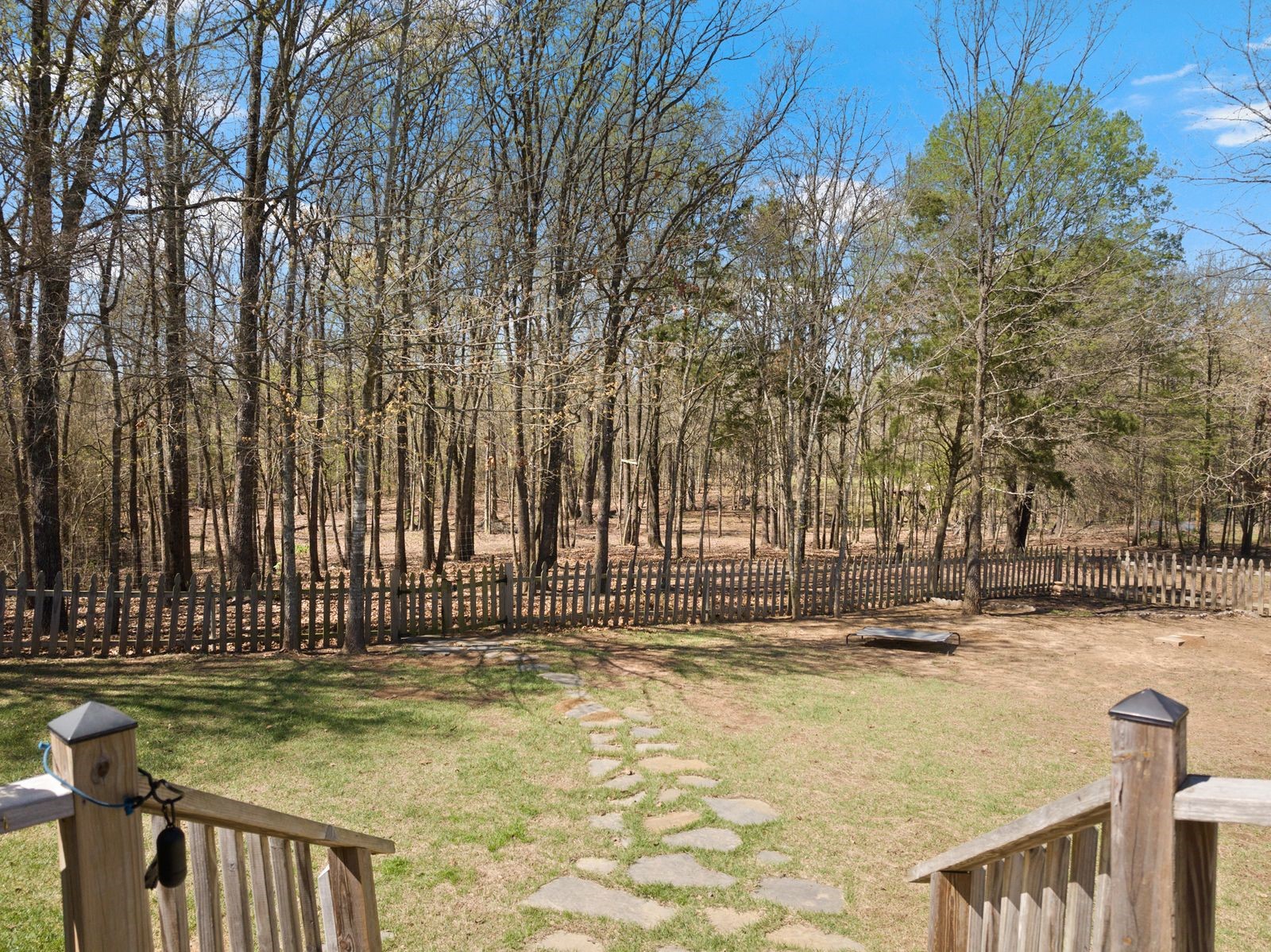 535 NE County Road 2060