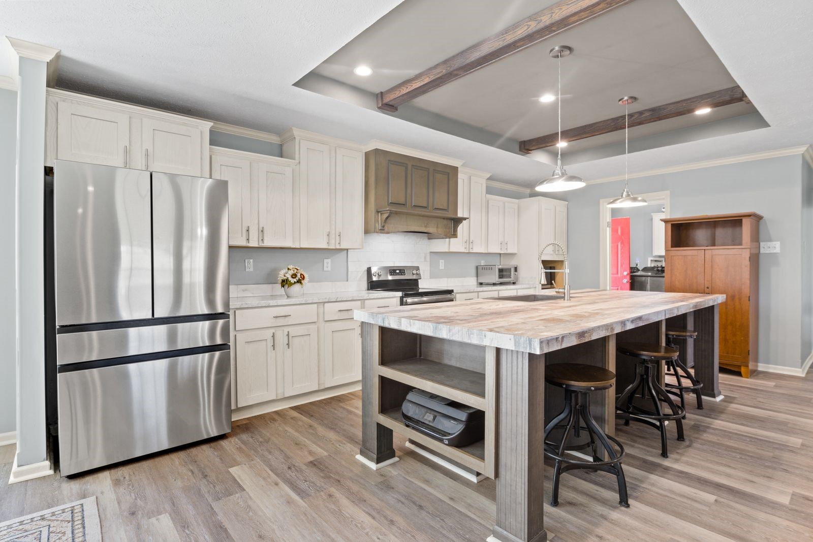 535 NE County Road 2060