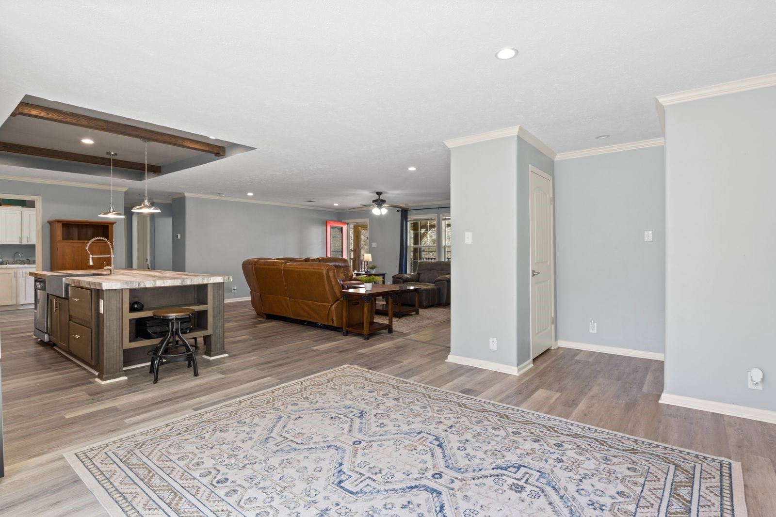 535 NE County Road 2060