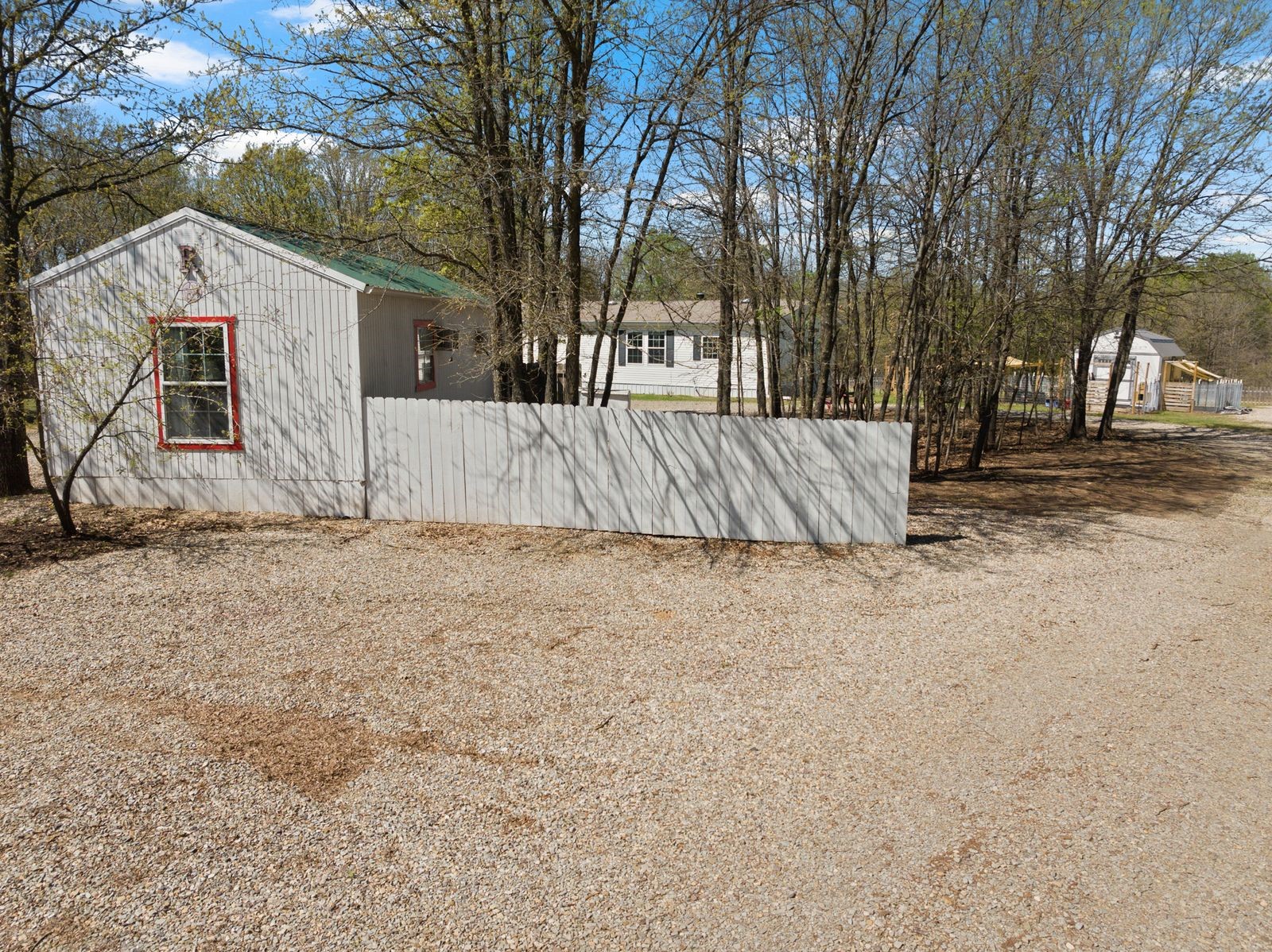 535 NE County Road 2060