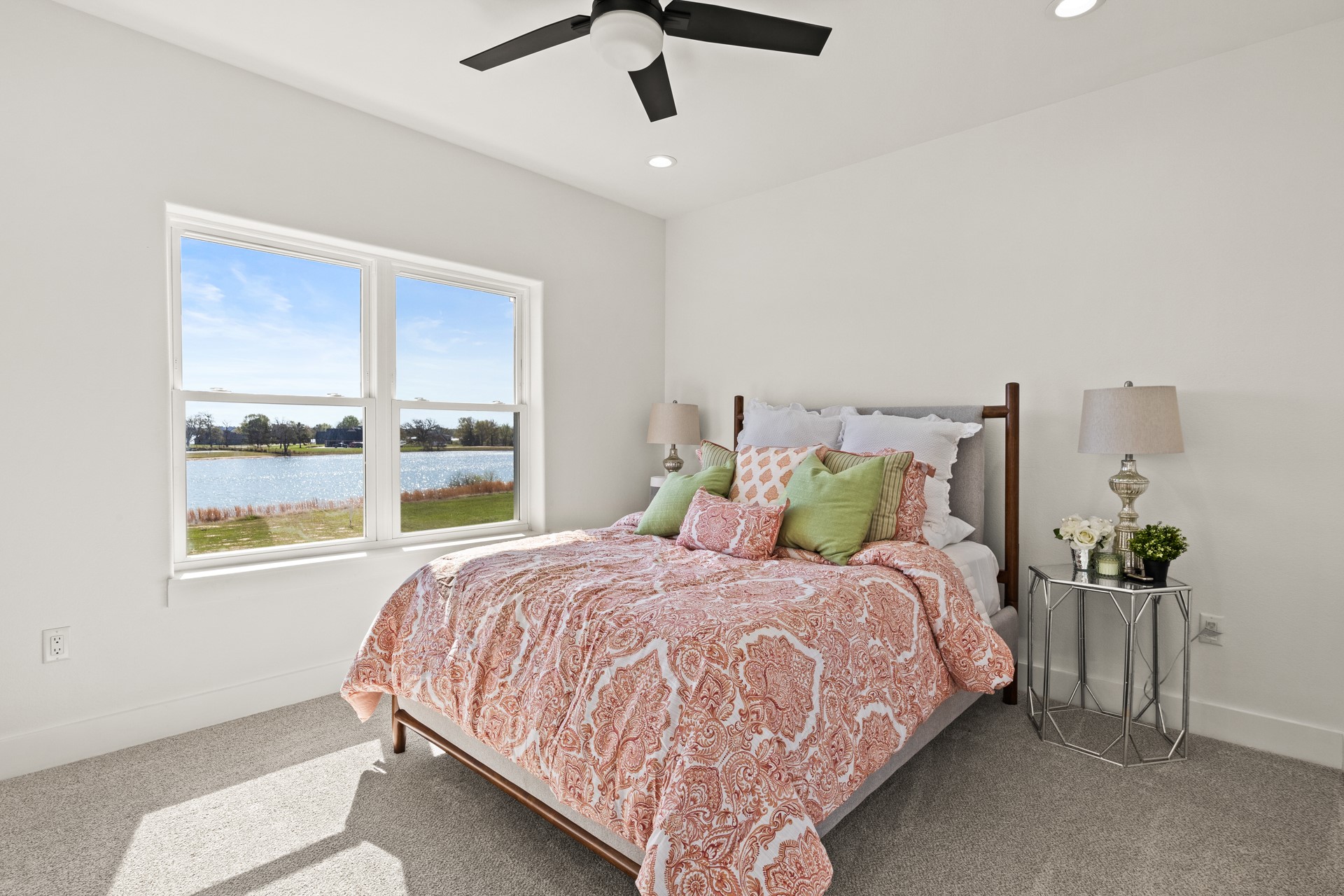 126 Private Road 2712