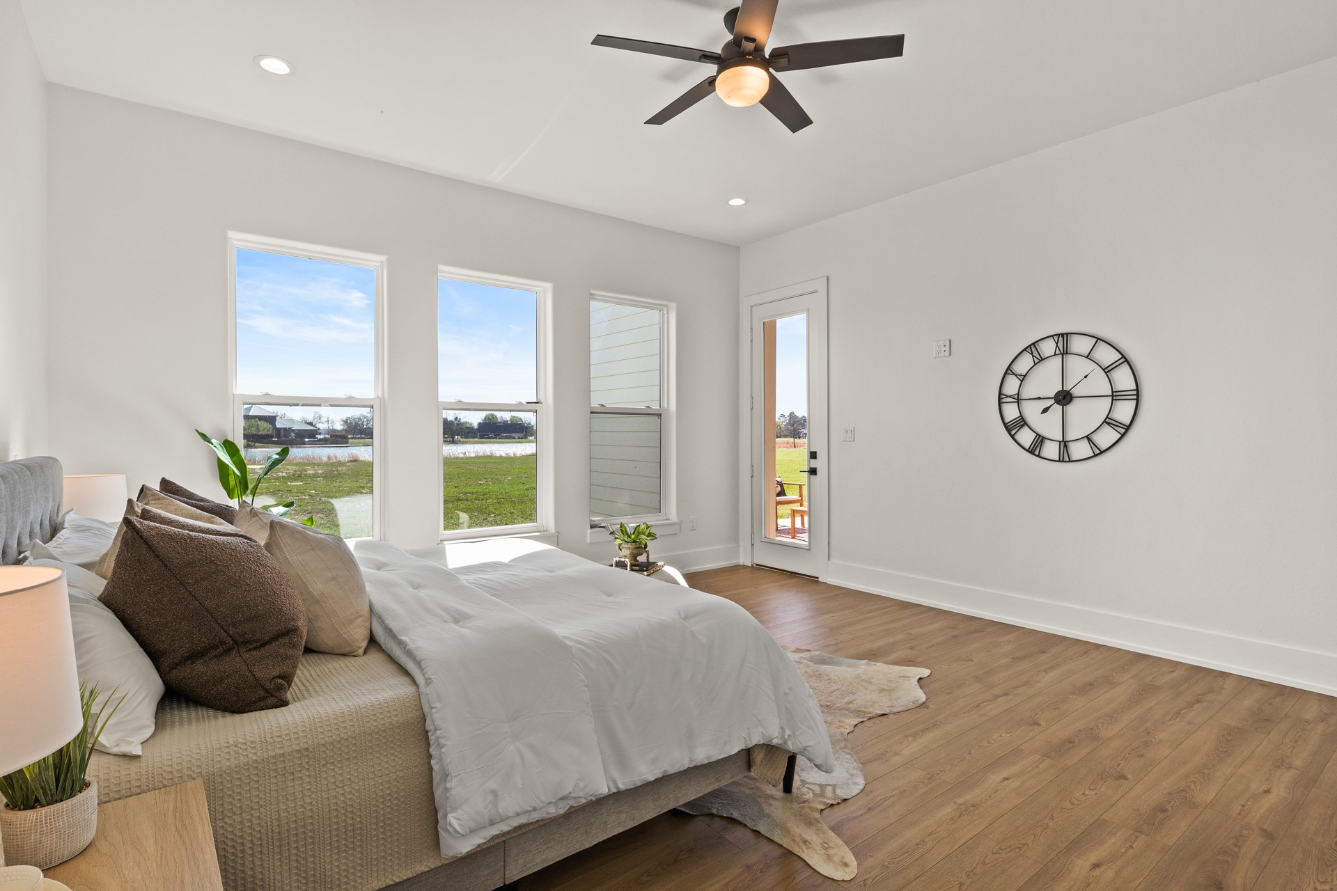 126 Private Road 2712