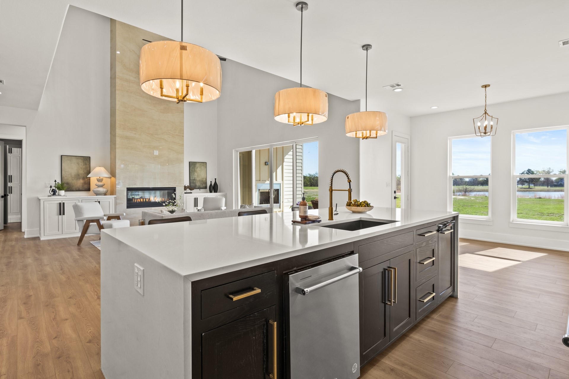 126 Private Road 2712