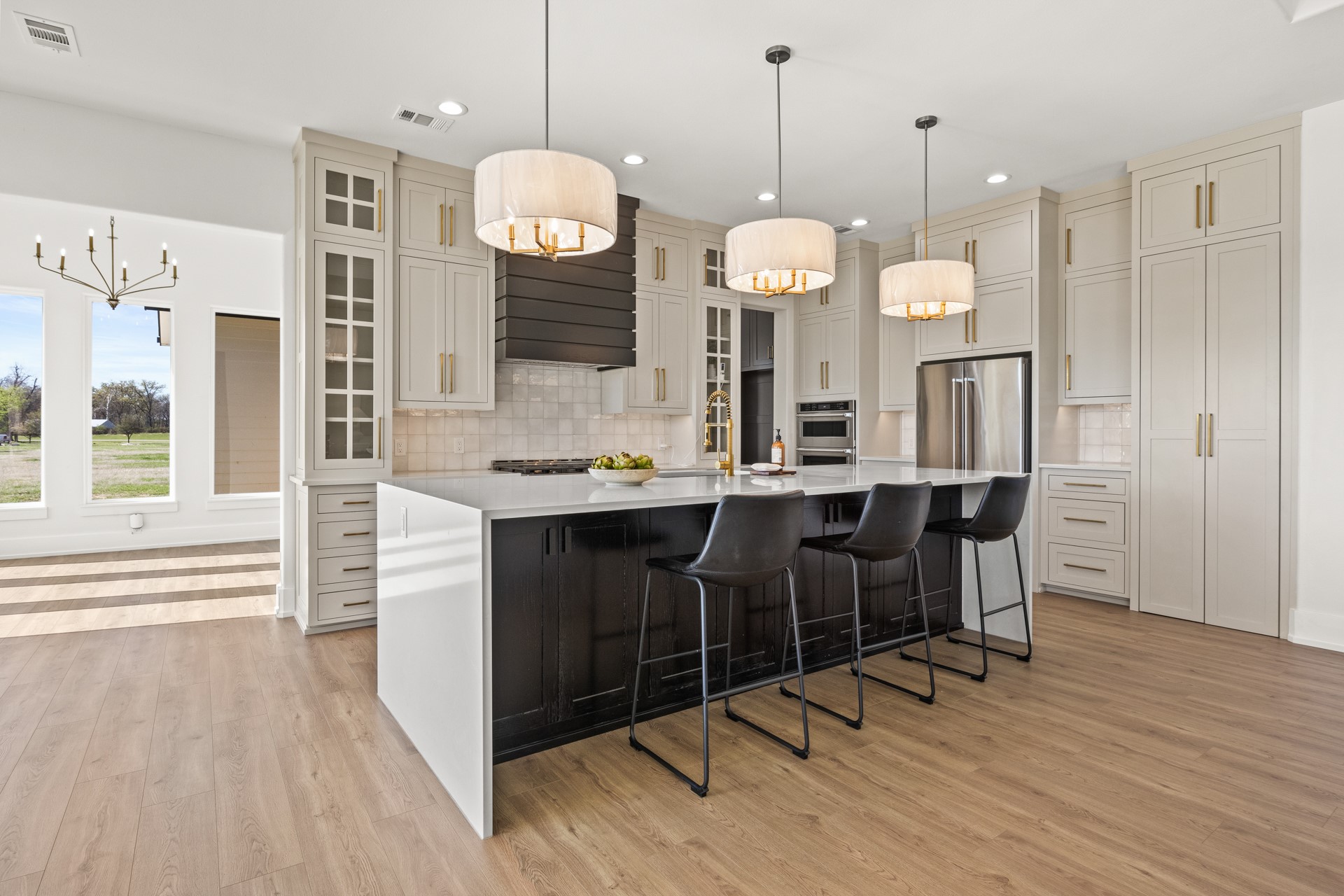 126 Private Road 2712