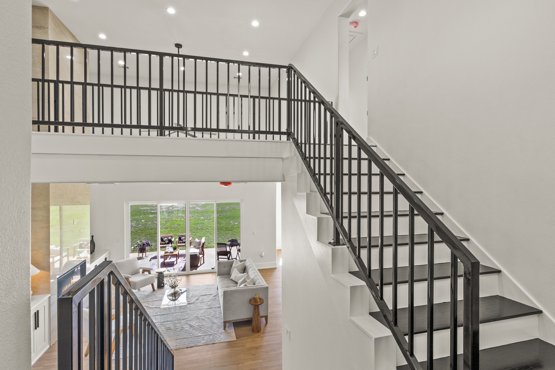 126 Private Road 2712