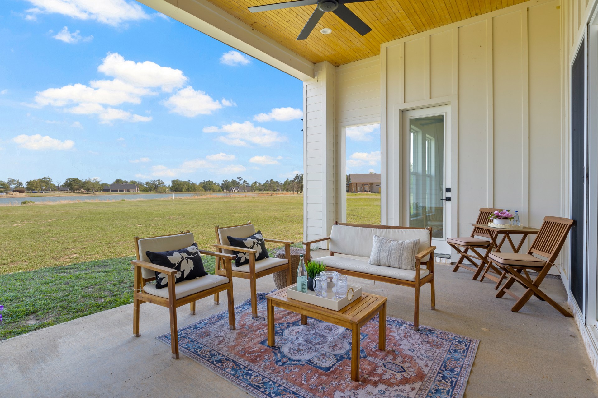 126 Private Road 2712