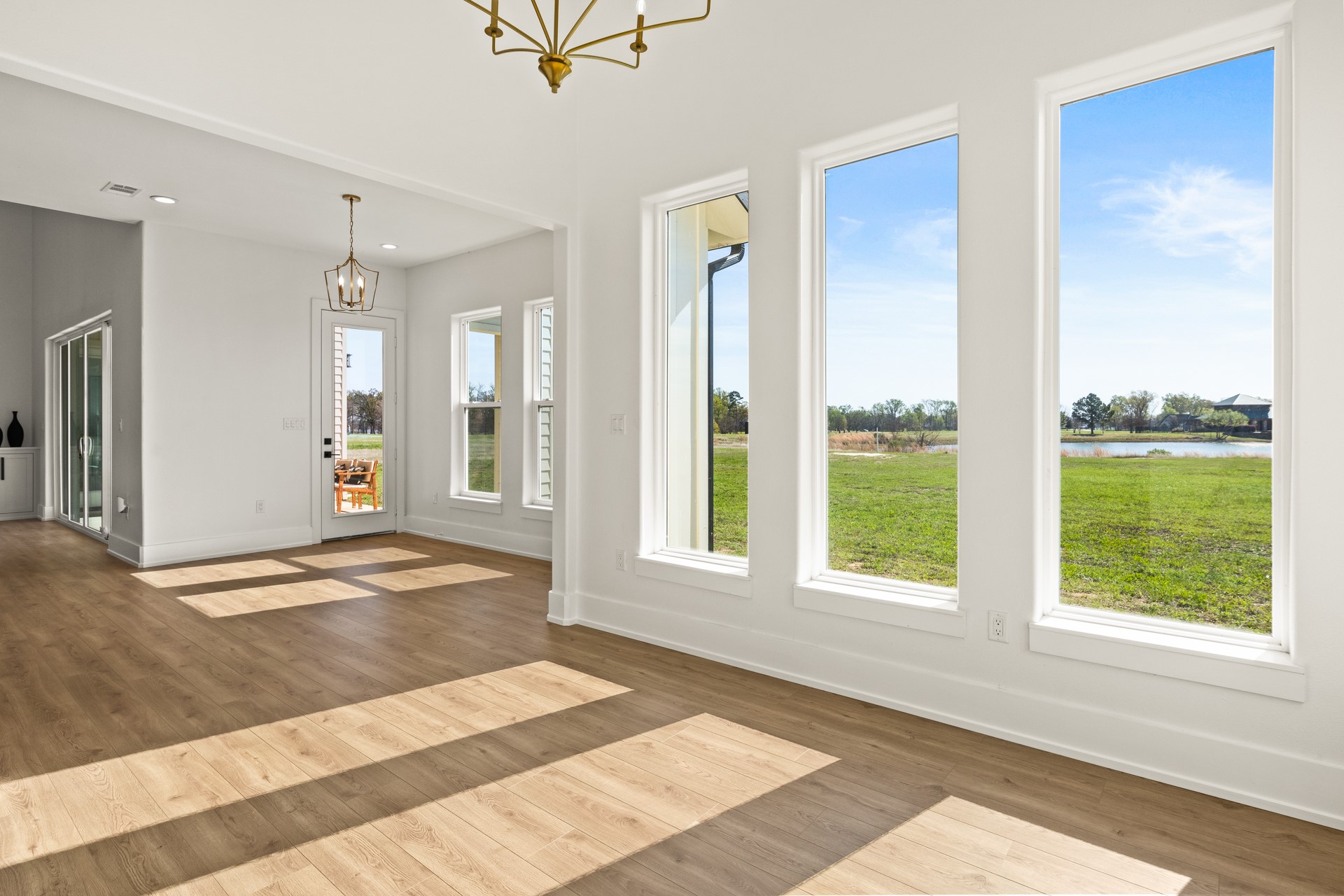 126 Private Road 2712