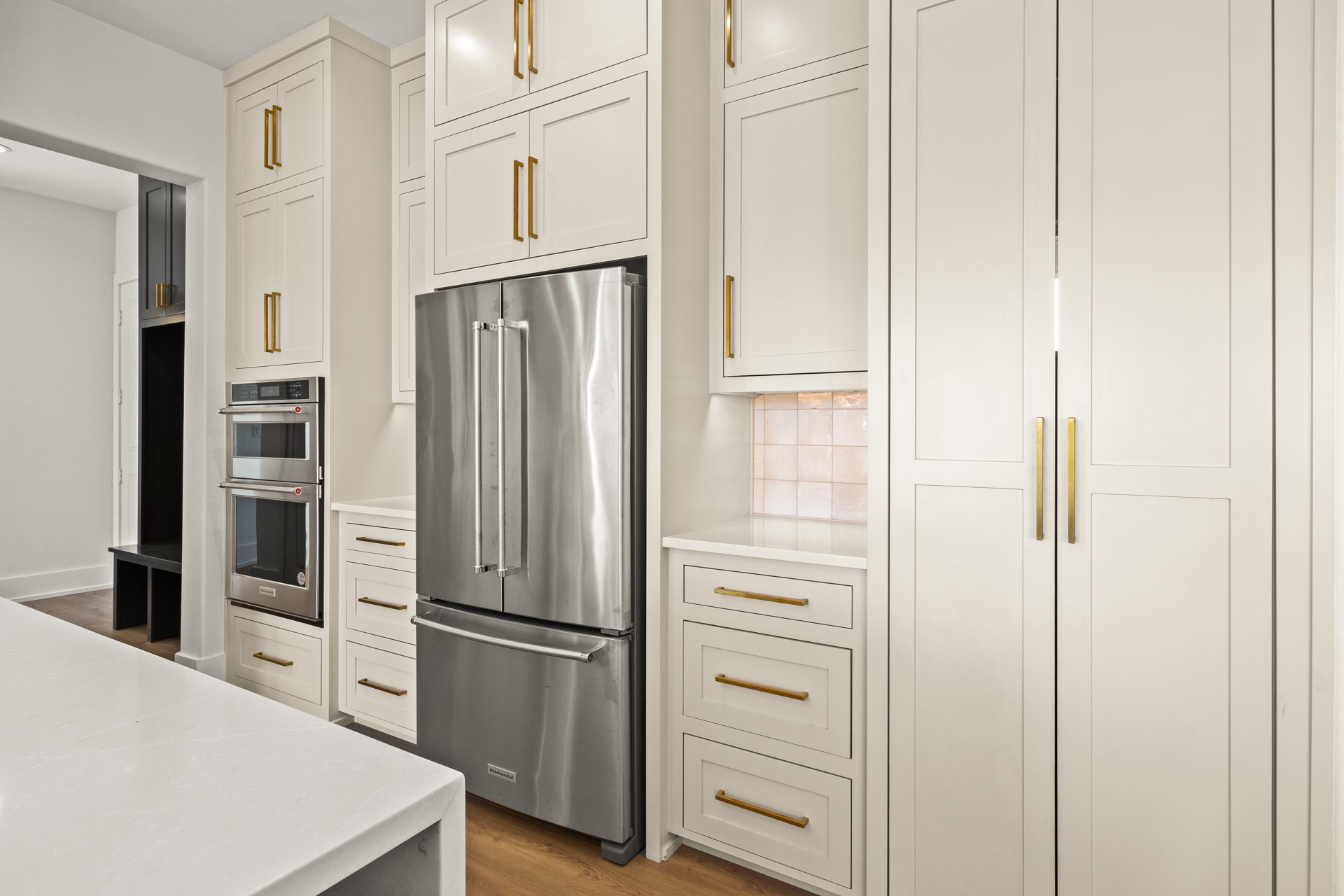 126 Private Road 2712