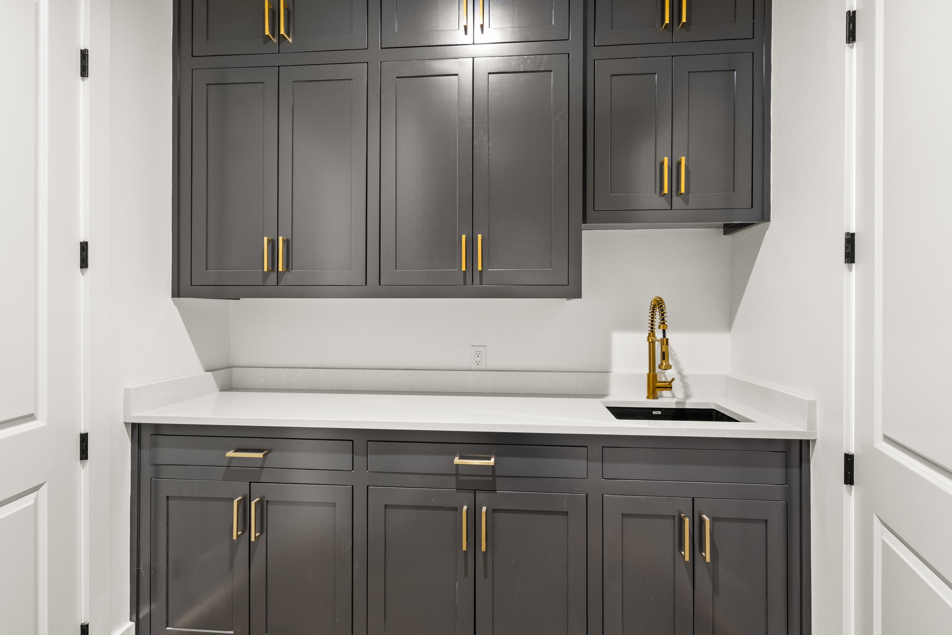 126 Private Road 2712