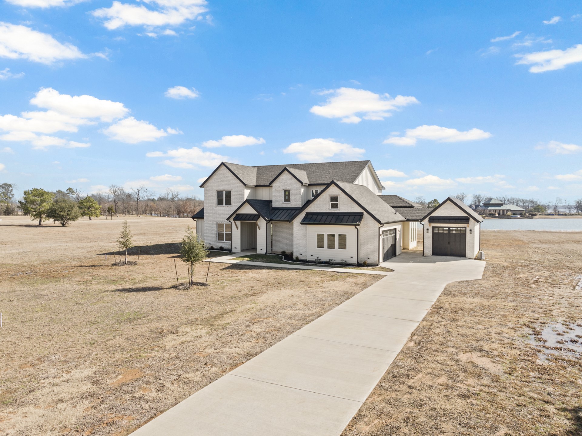 126 Private Road 2712