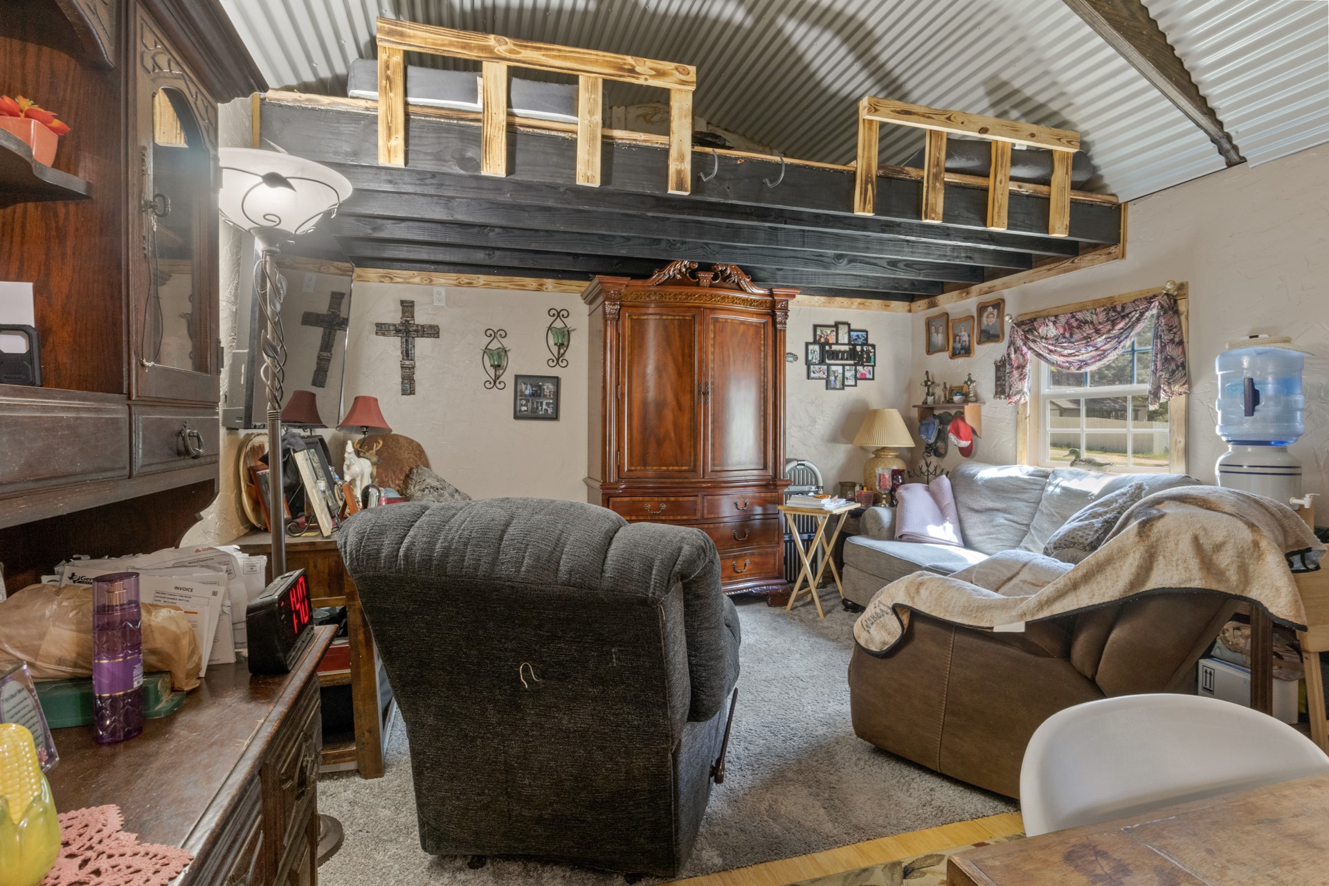 61 Private Road 52436