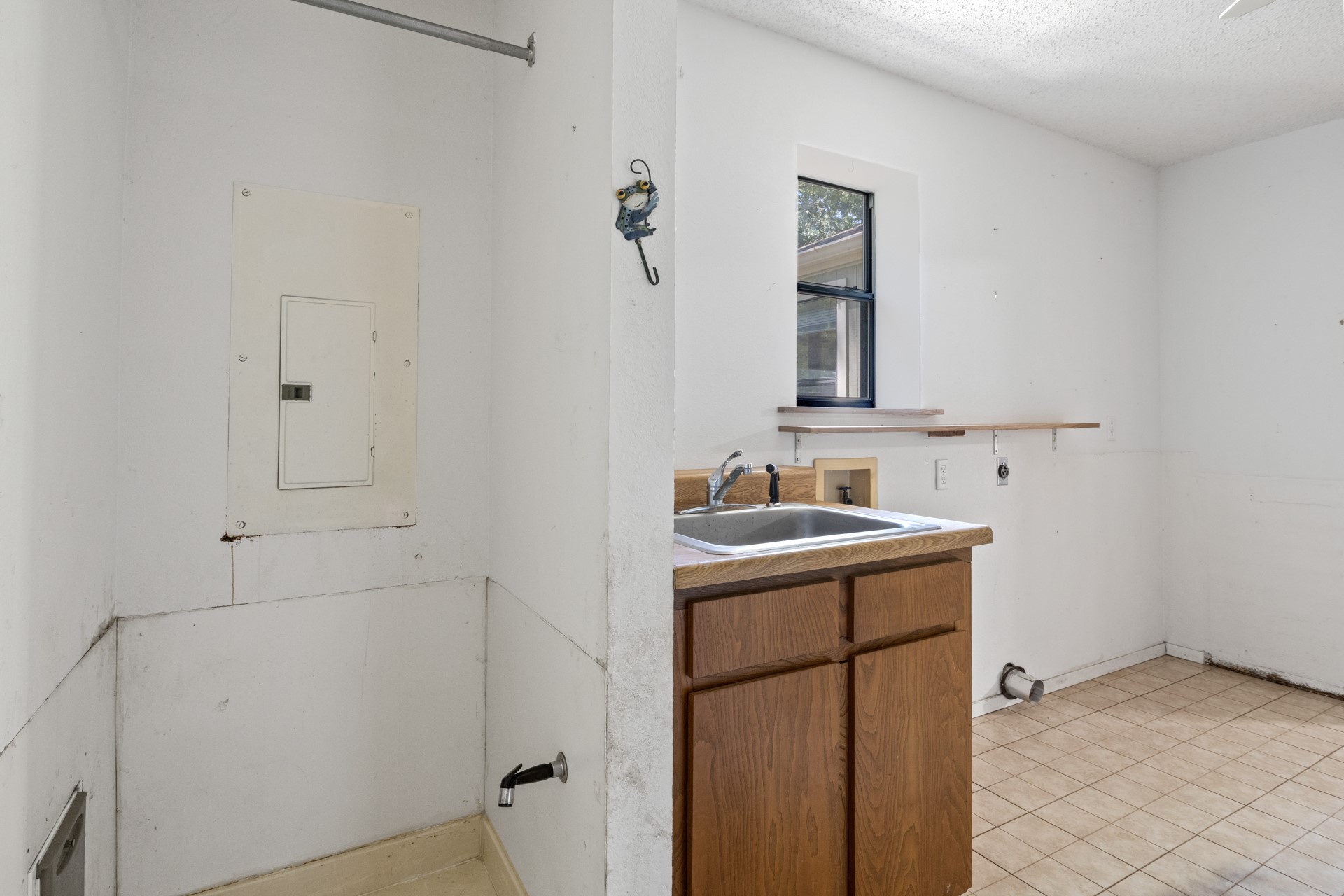 147 County Road 2608