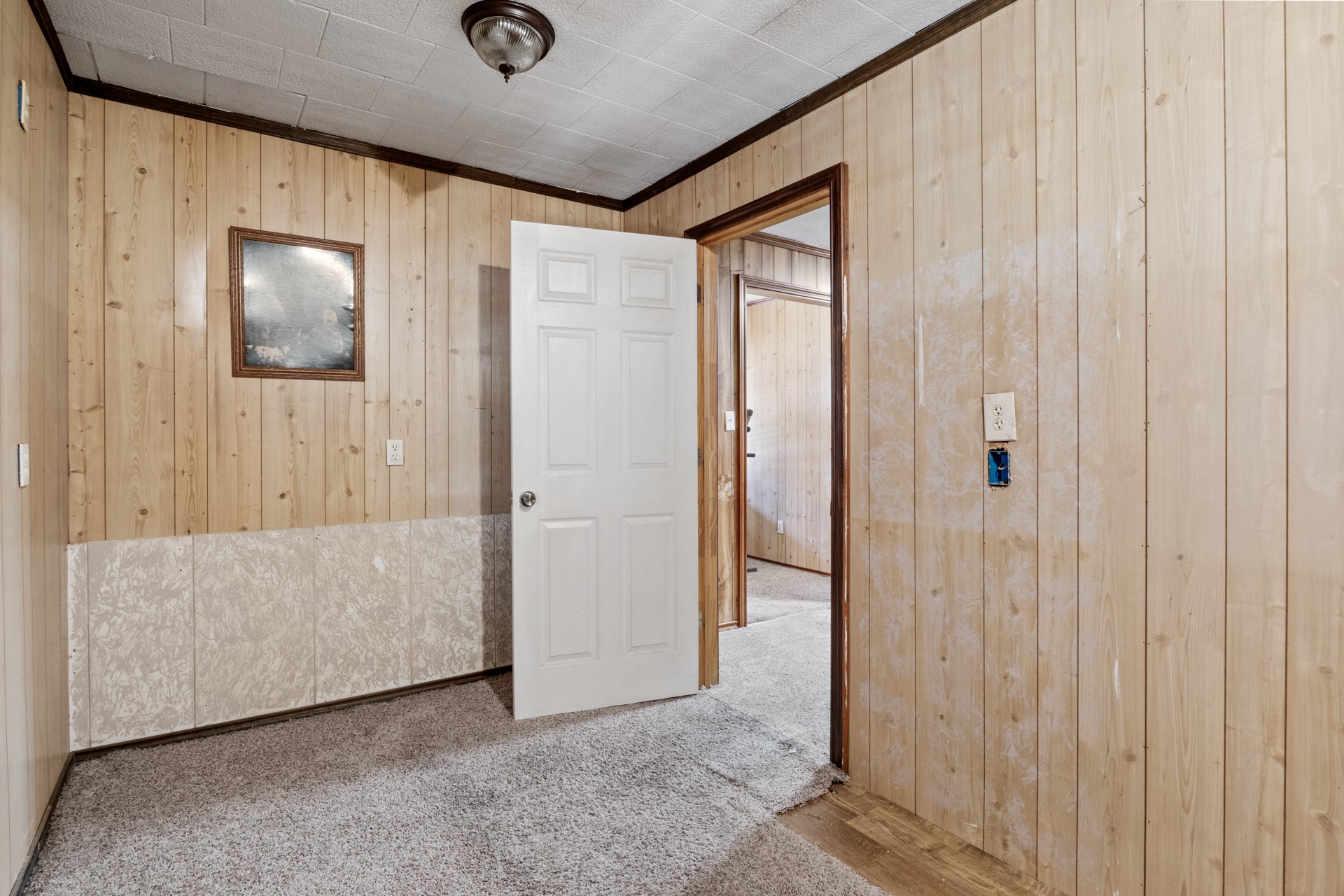 71 Private Road 52436