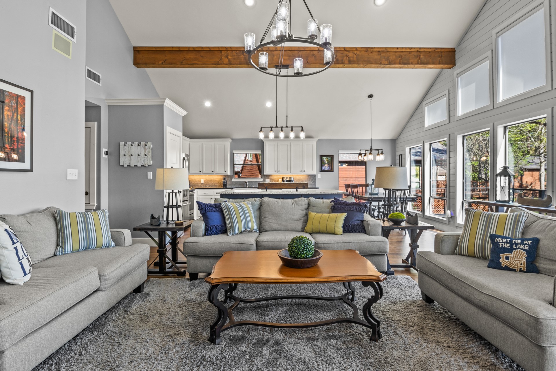 601 W Eagle Point Drive