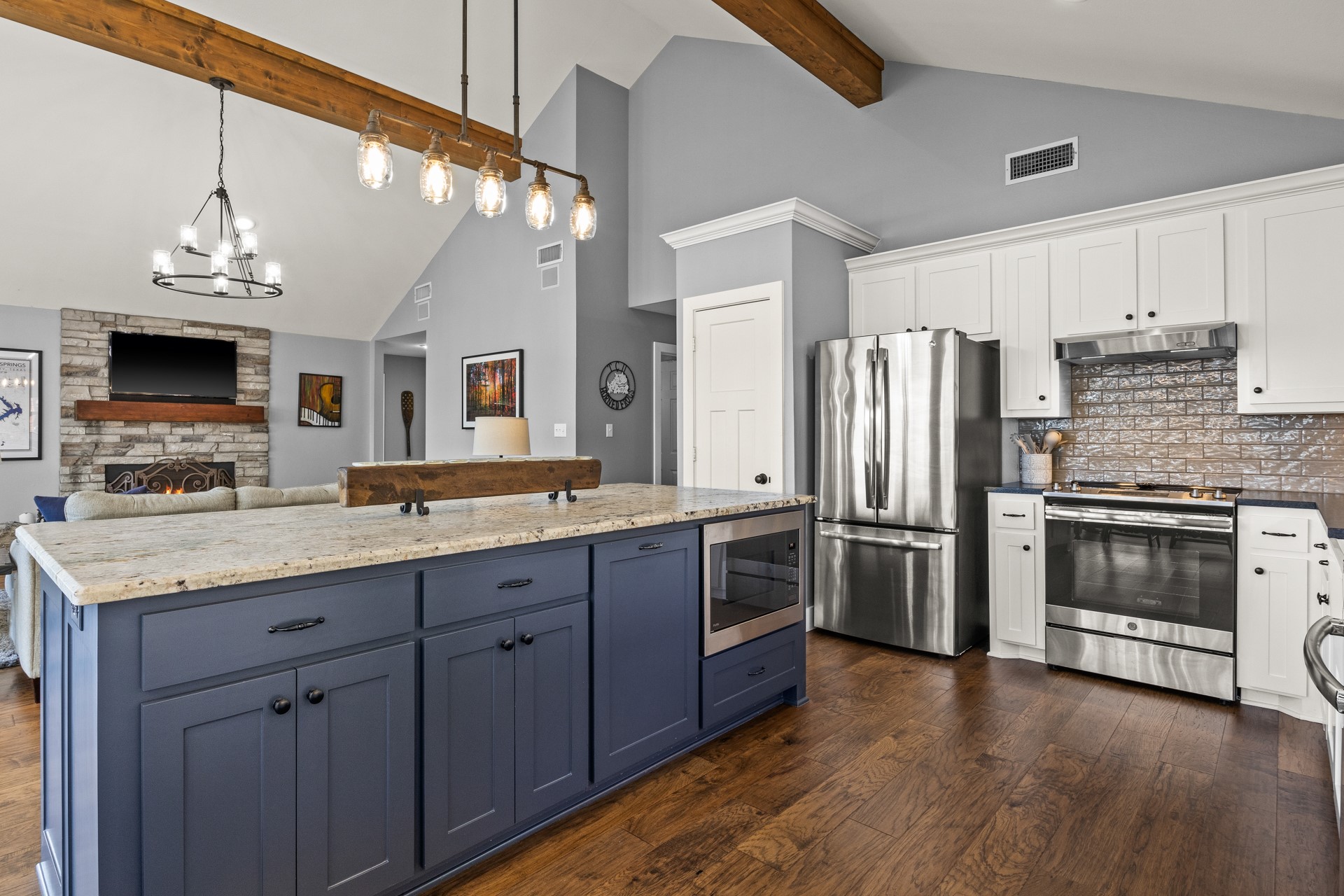 601 W Eagle Point Drive