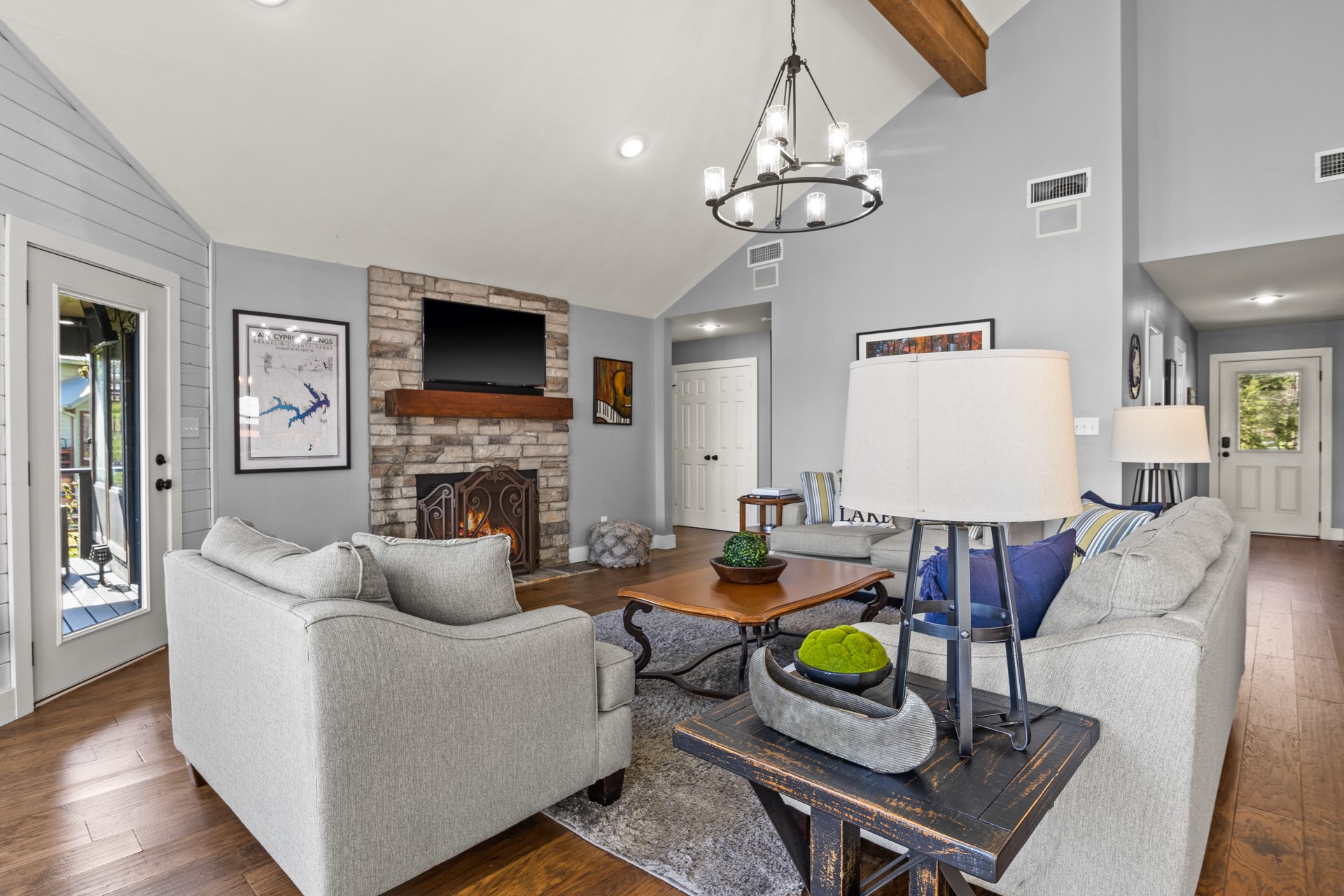 601 W Eagle Point Drive