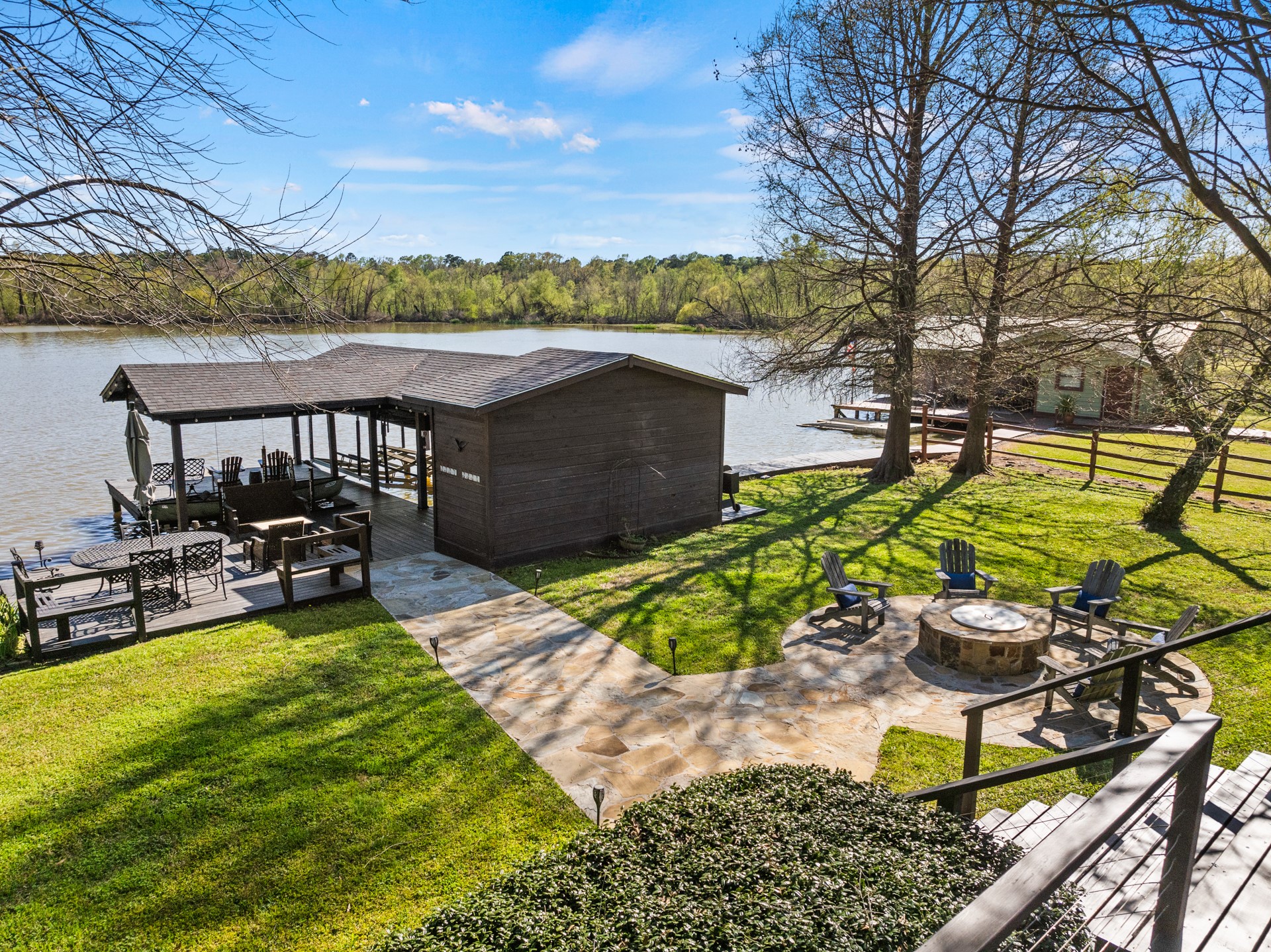 601 W Eagle Point Drive