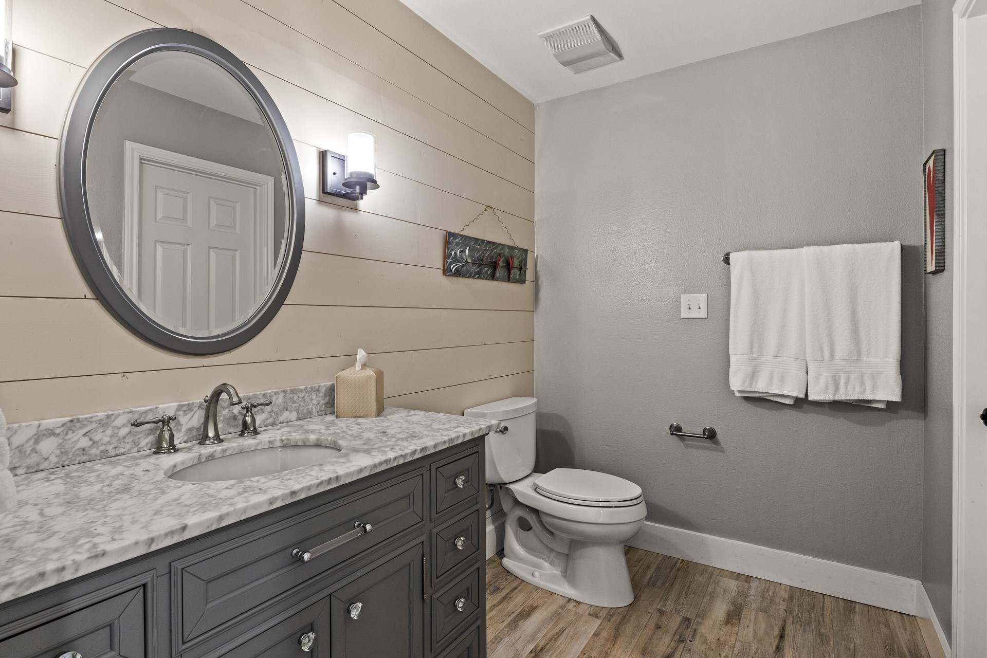 601 W Eagle Point Drive