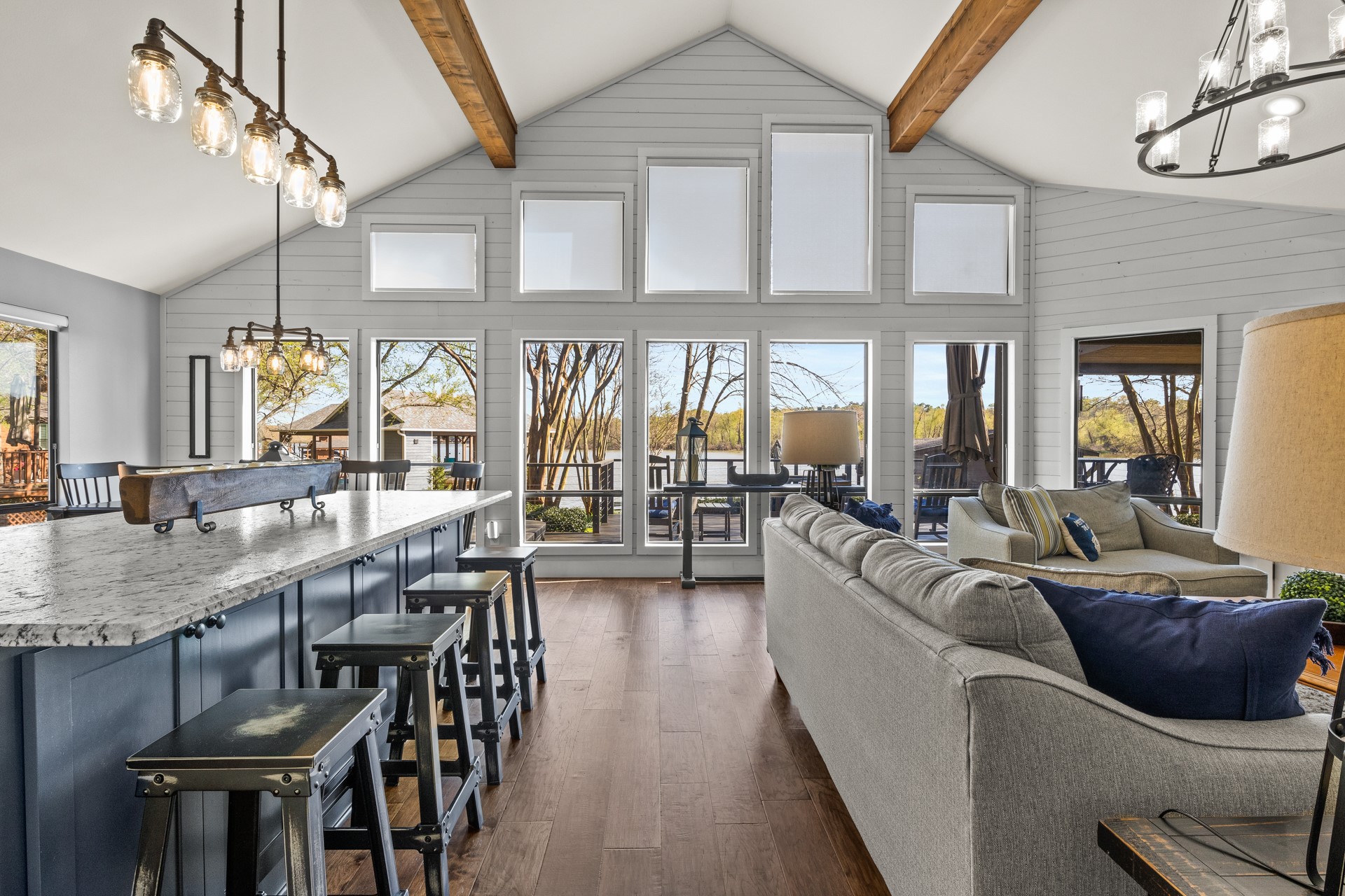 601 W Eagle Point Drive