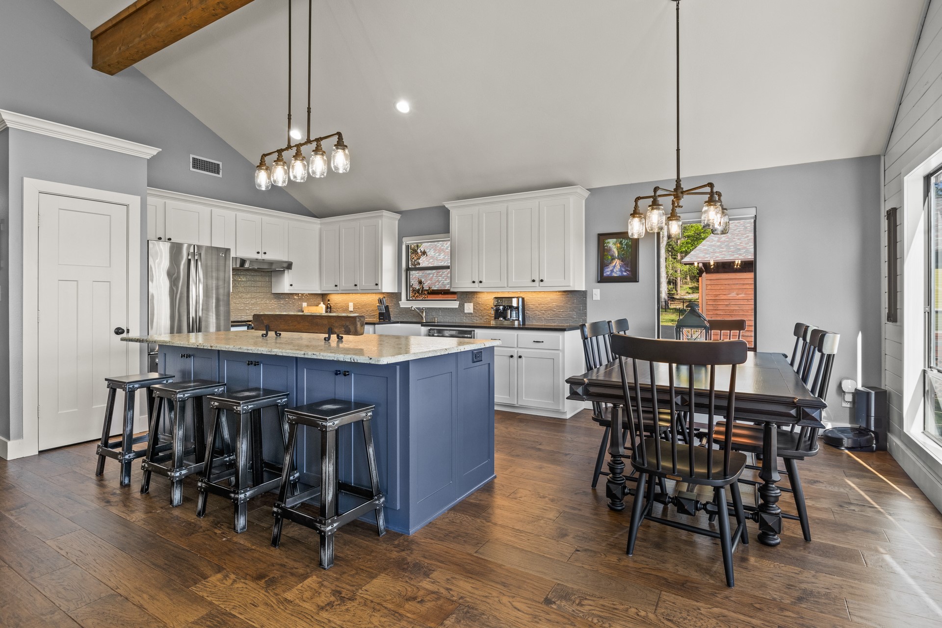 601 W Eagle Point Drive