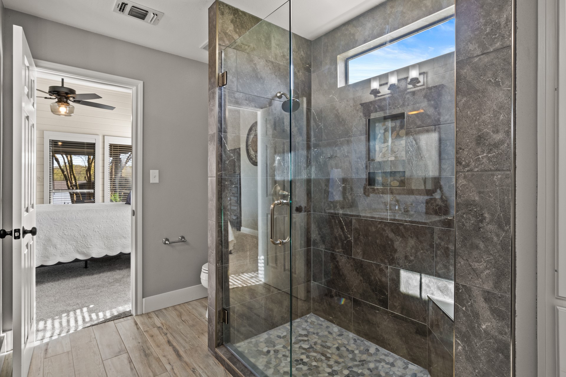 601 W Eagle Point Drive