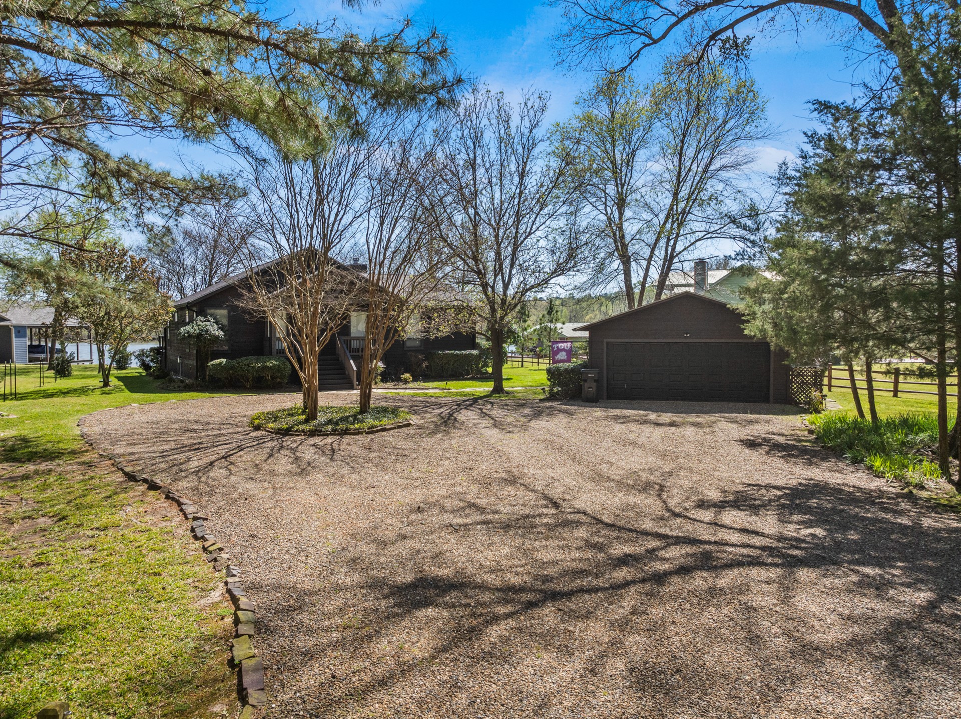 601 W Eagle Point Drive