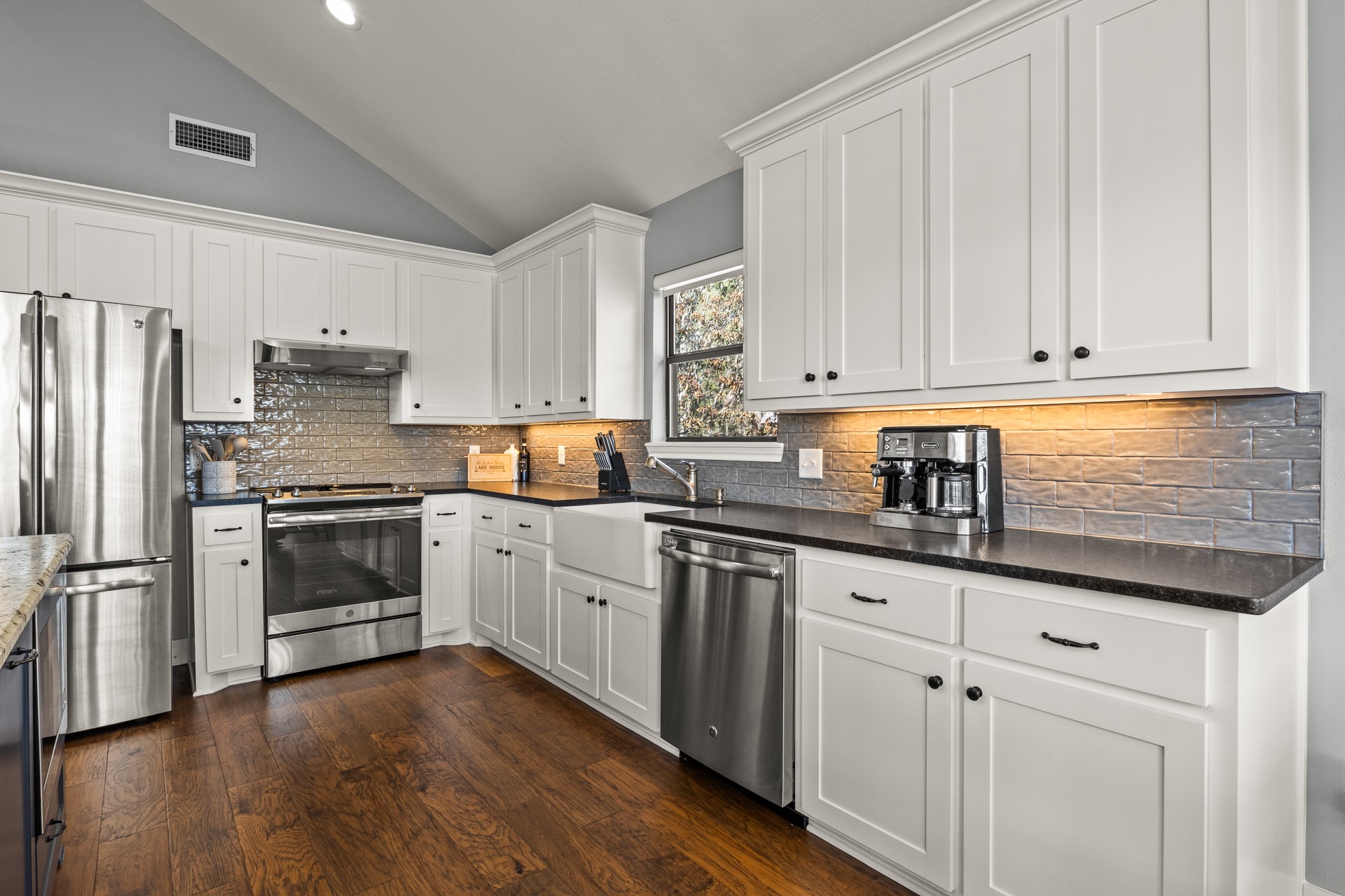 601 W Eagle Point Drive