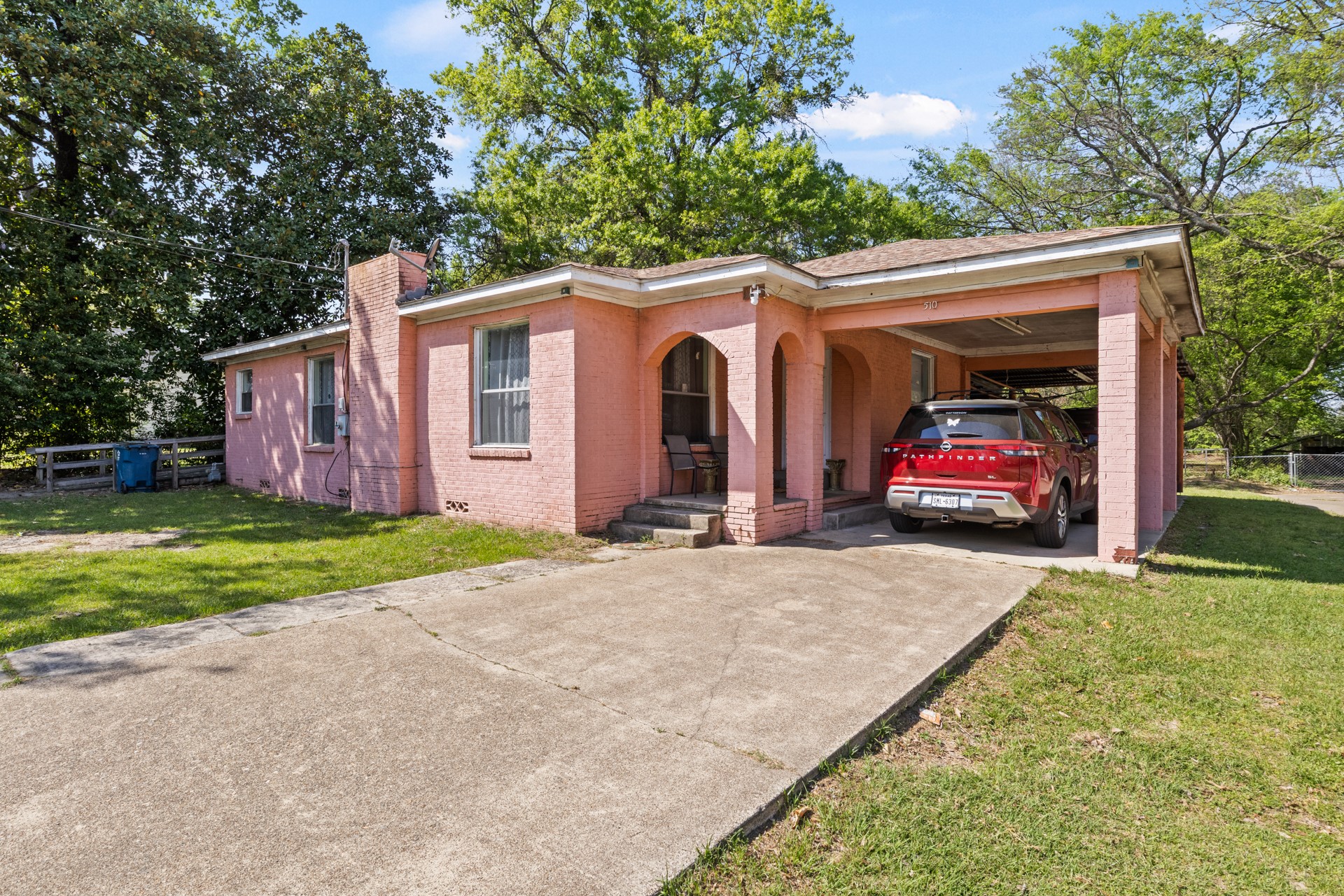 510 W 12th Street