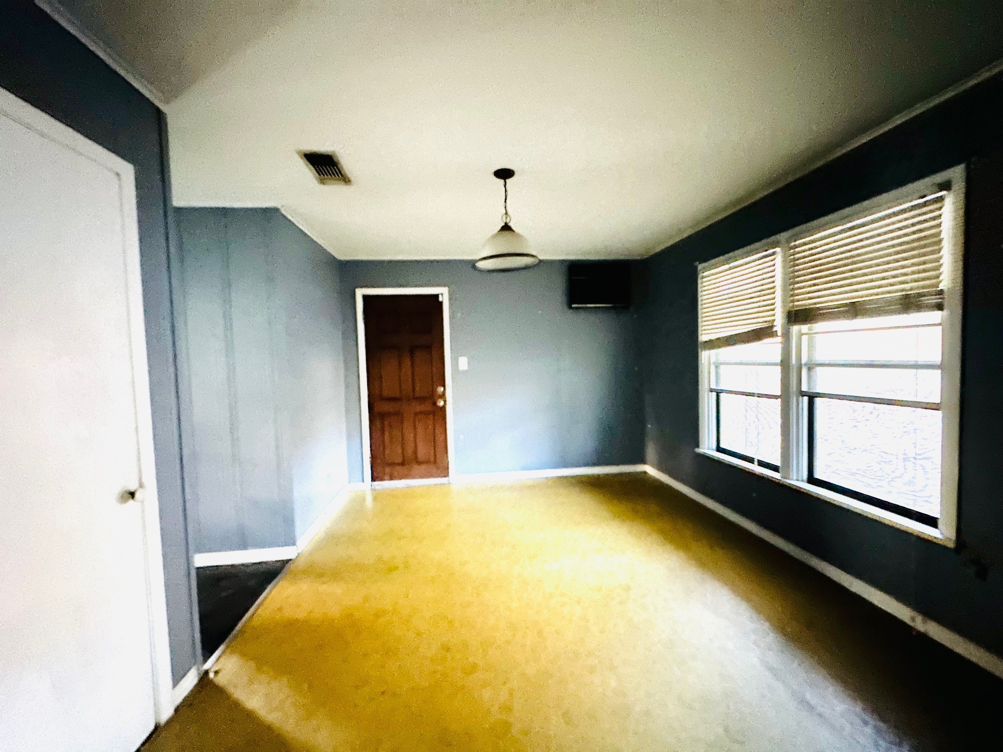 124 Willis Drive