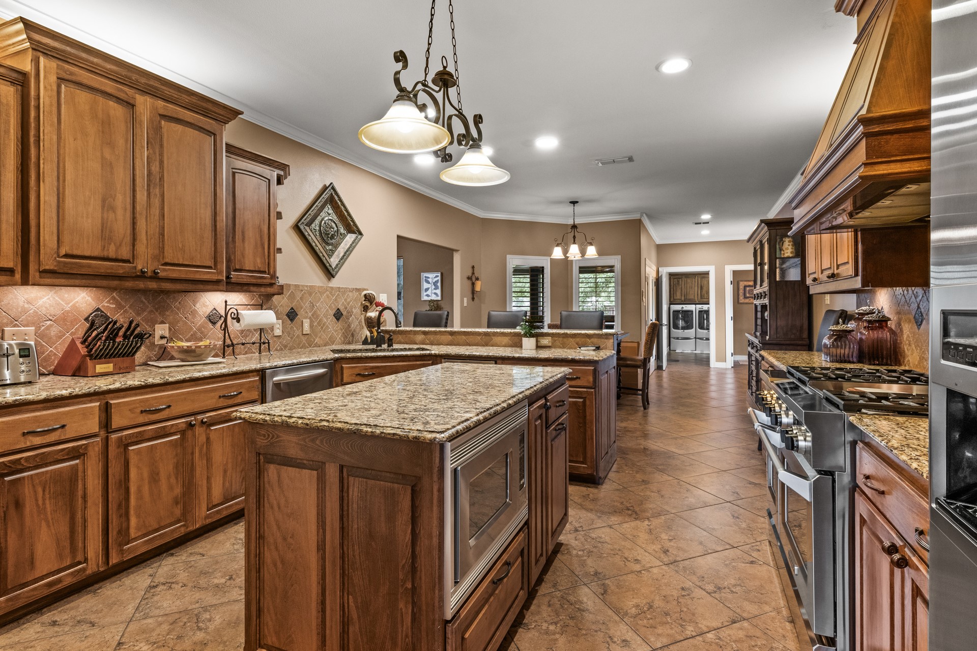 204 Private Road 54166