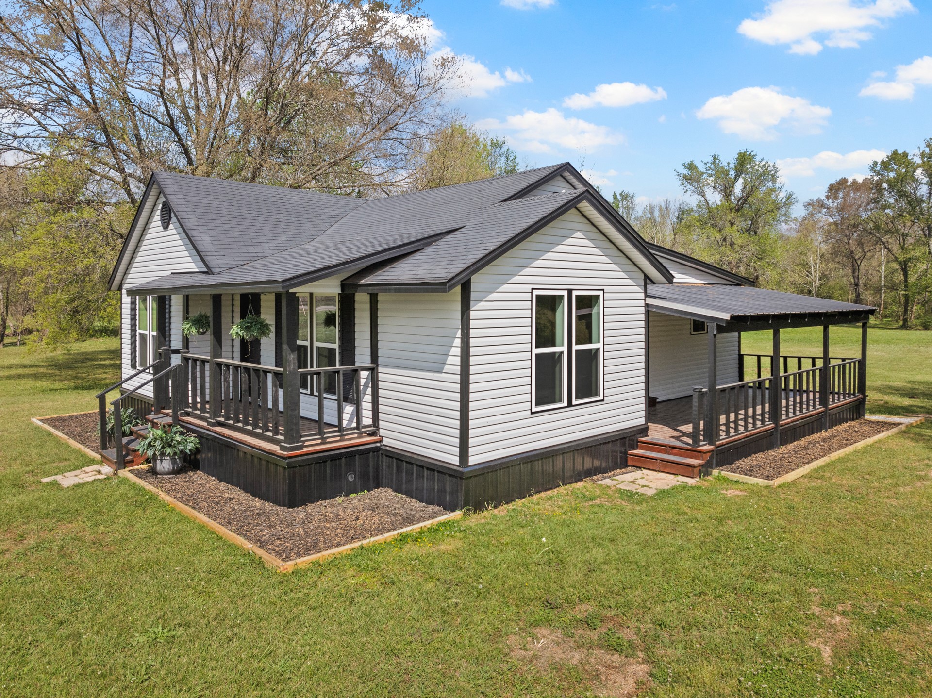 1302 SW County Road 3110