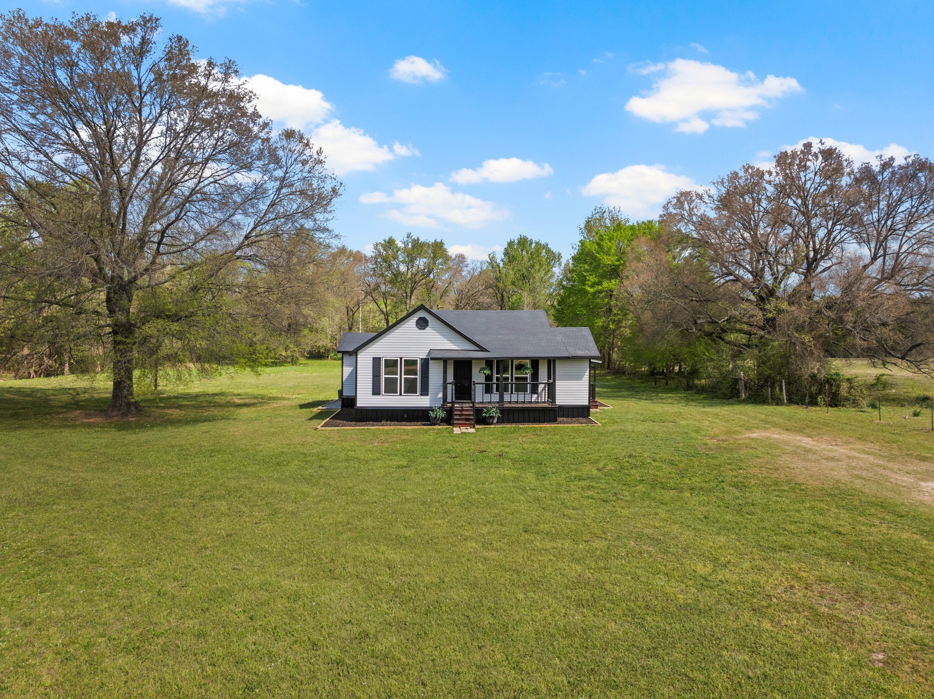 1302 SW County Road 3110