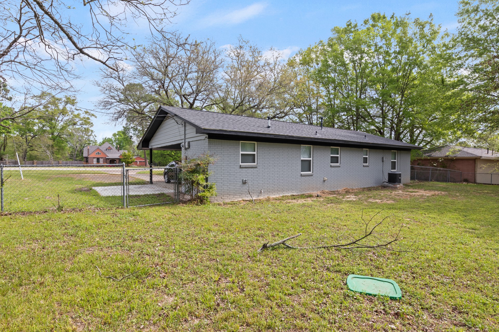 802 Quitman Street