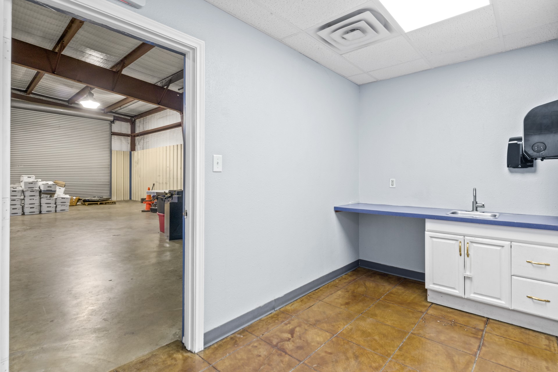 2300 W Ferguson Road