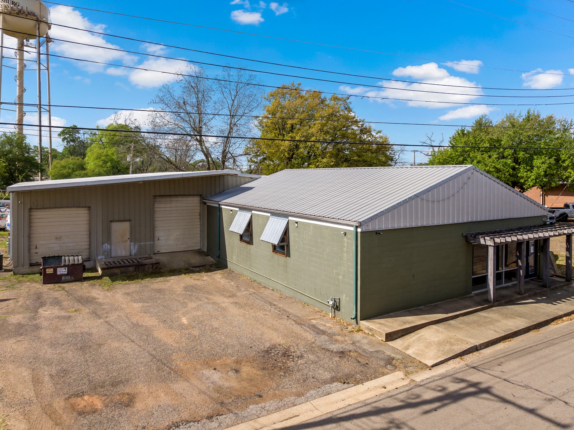 141 E Marshall