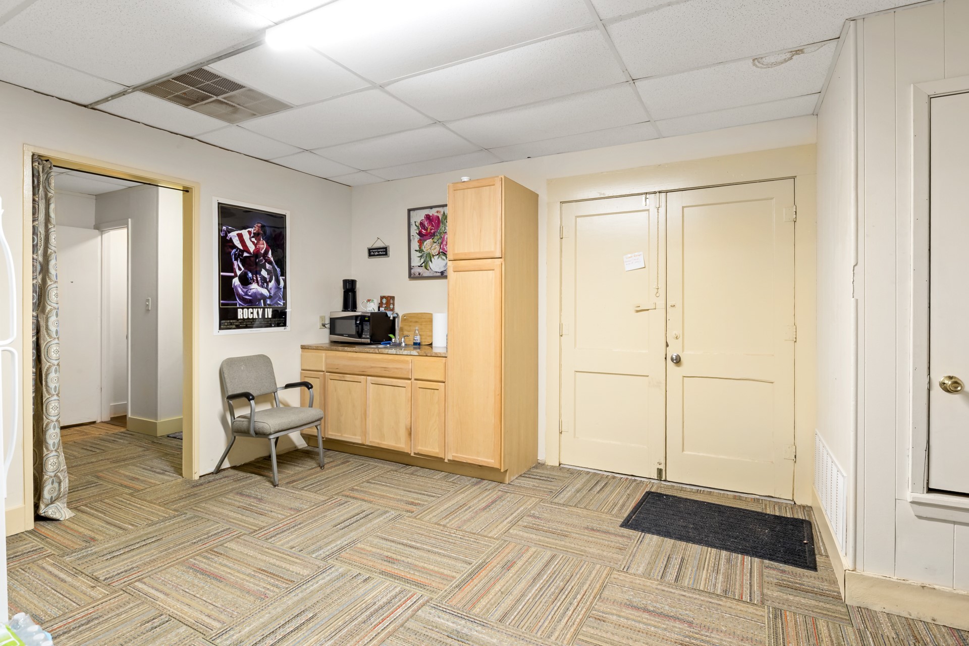 141 E Marshall