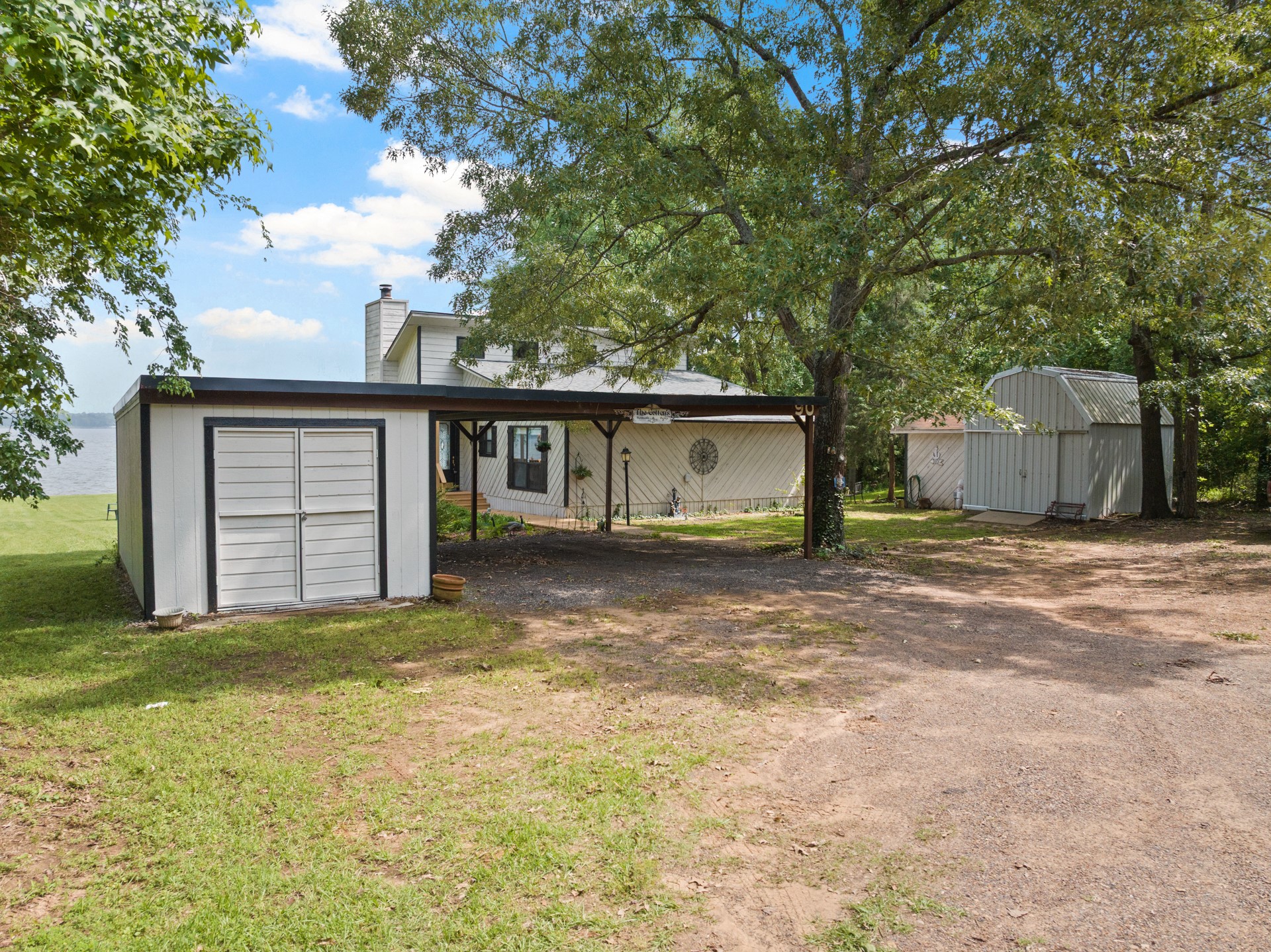 90 County Road 2740